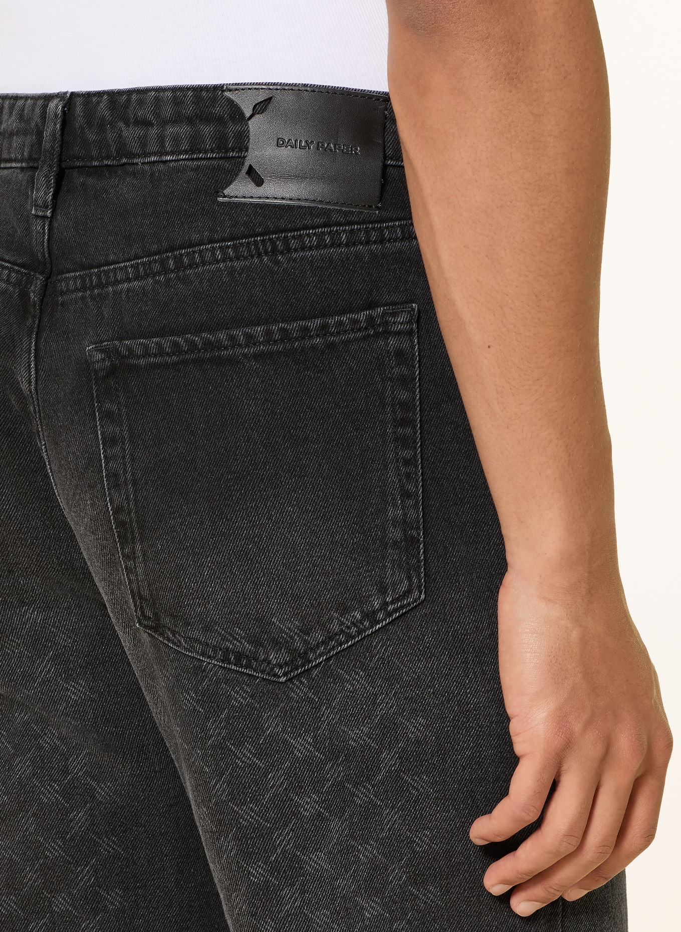 DAILY PAPER AMBA Regular Fit Jeans: BLACK