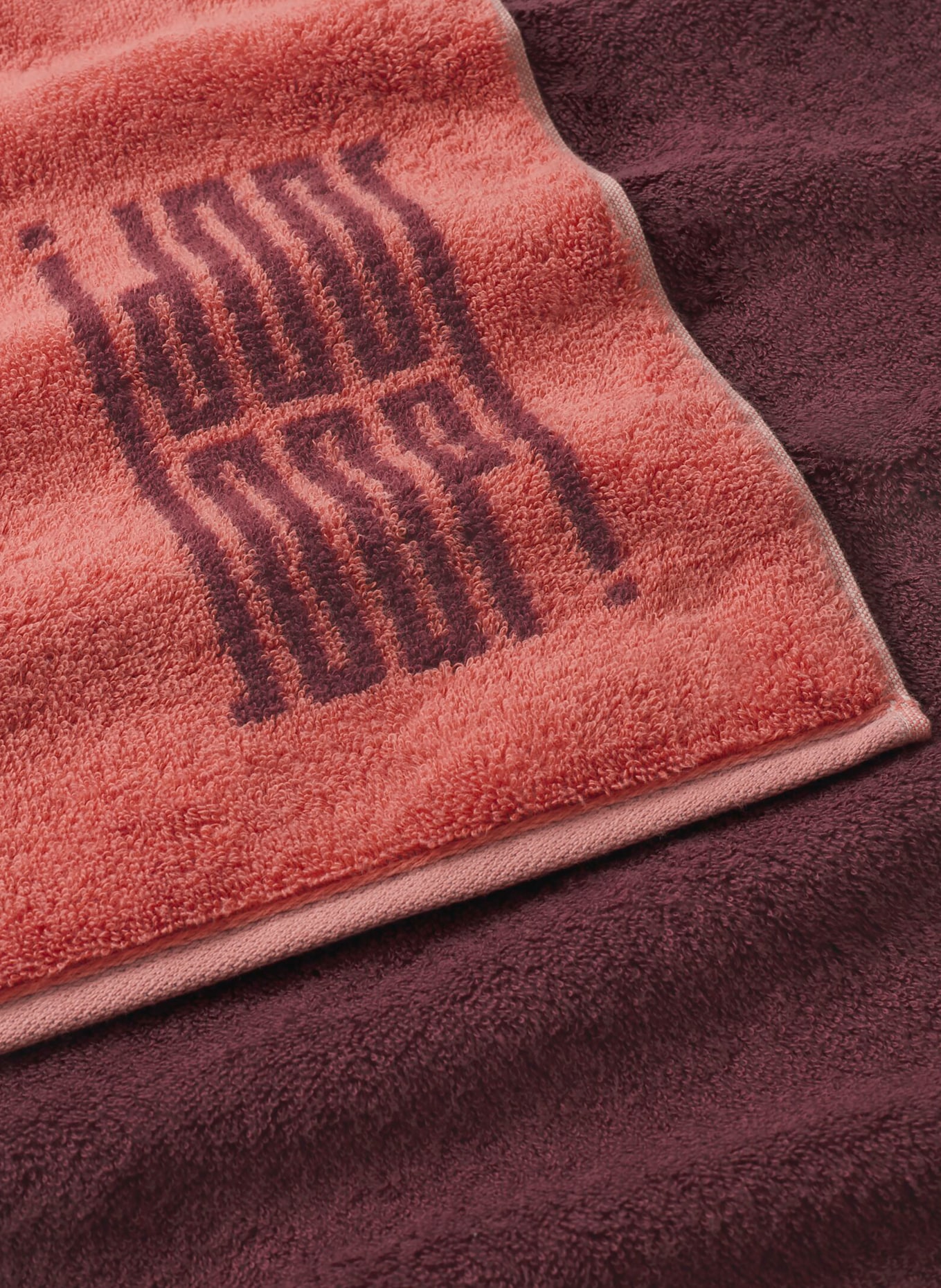 JOOP! Shower towel: RED / DARK RED