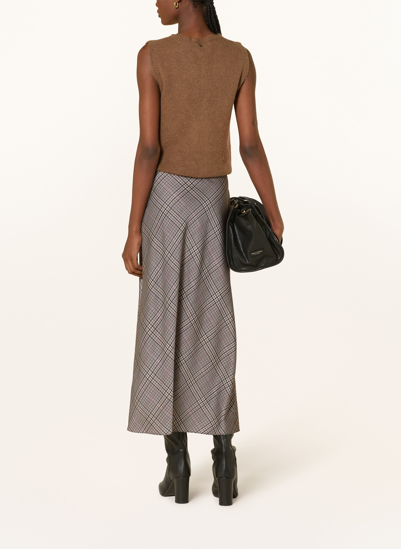 Rich & Royal Knit vest: COGNAC