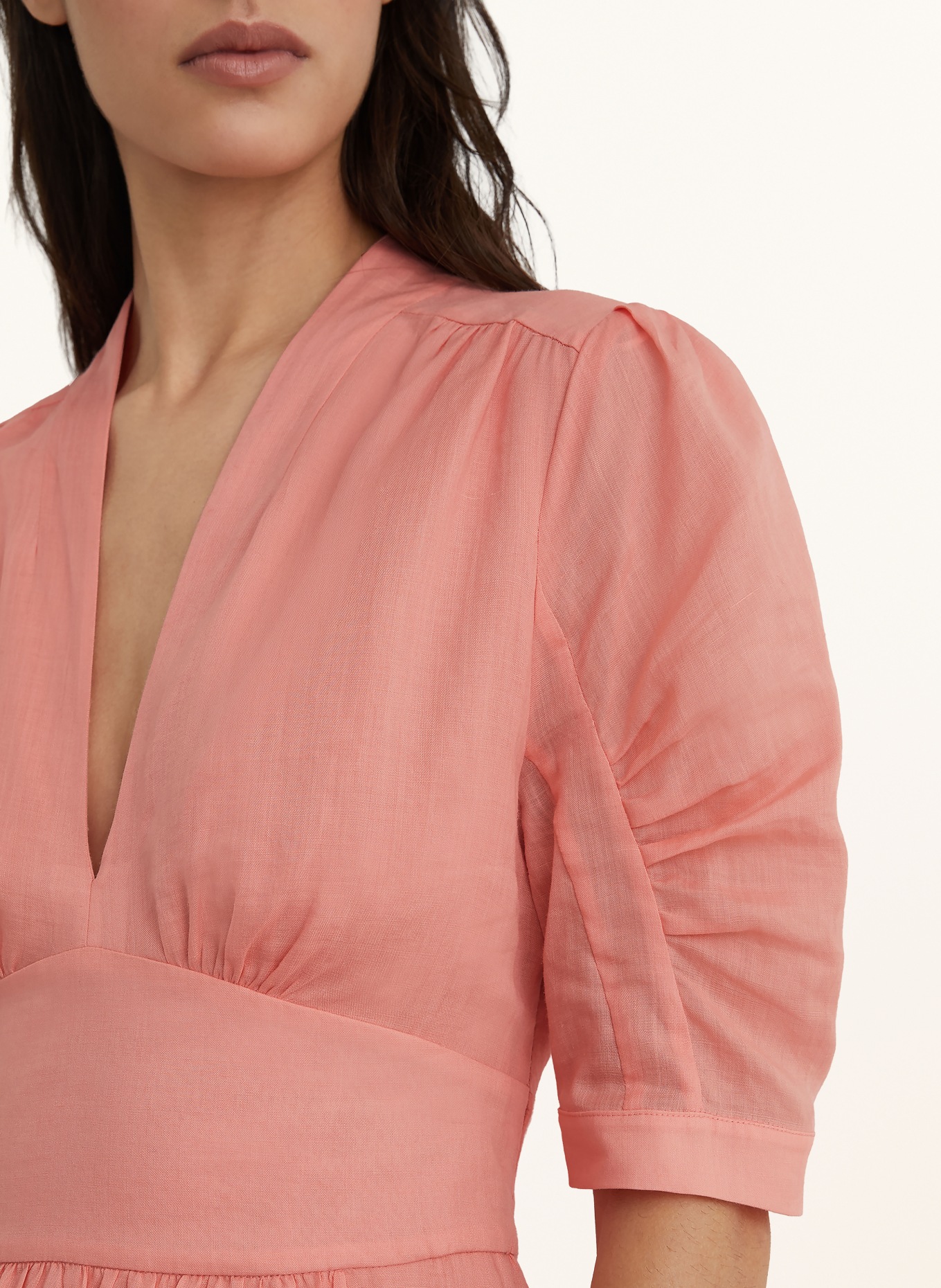 REISS Jurk POPPY: LICHTROOD