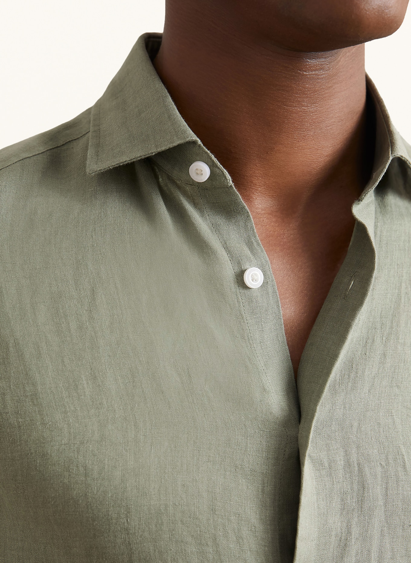 REISS HOLIDAY slim fit overhemd met korte mouwen van linnen: OLIJF