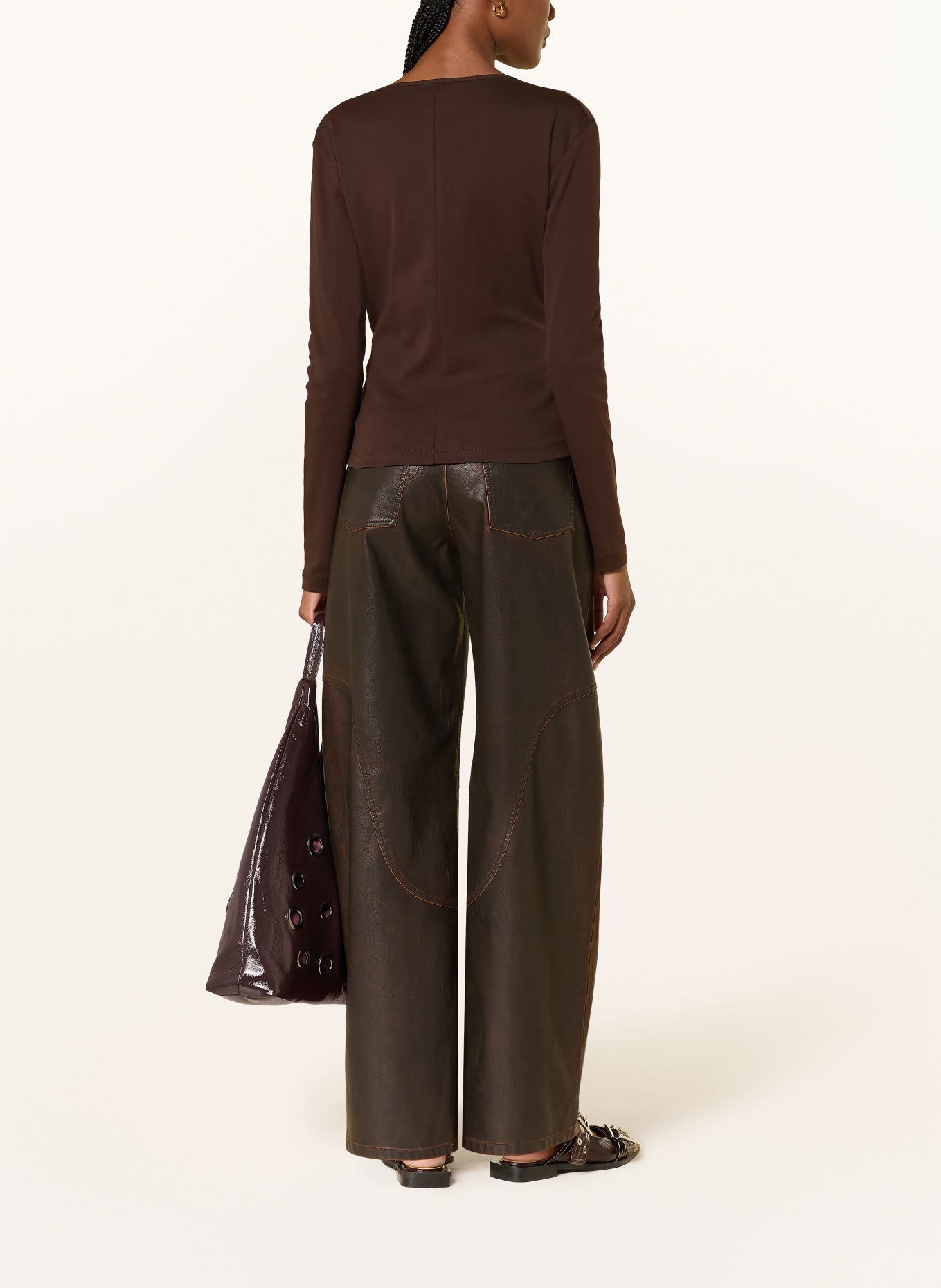 BAUM UND PFERDGARTEN JOVINA-shirt met lange mouwen in wikkelstijl: MARRON FONCÉ