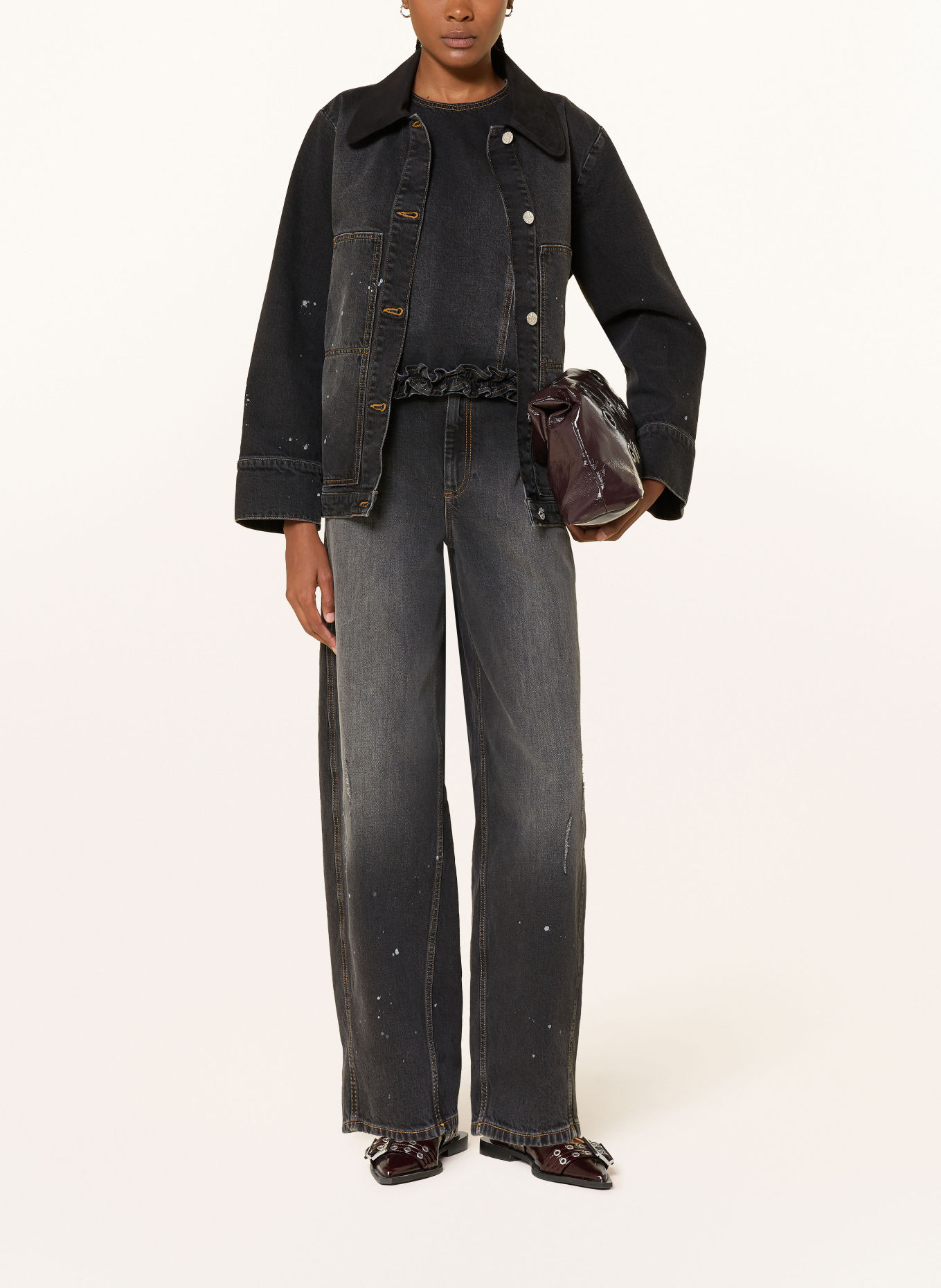 BAUM UND PFERDGARTEN Barrel Jeans NEVIN: C9892 Black Washed Denim
