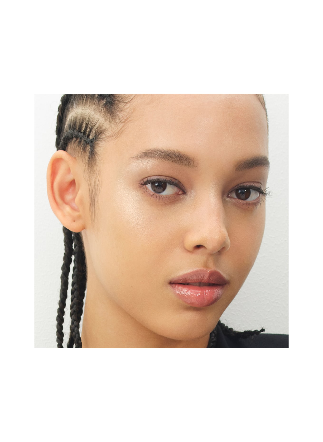 SHISEIDO COLOR + GLOW ENHANCER: 02 BEIGE CRYSTAL