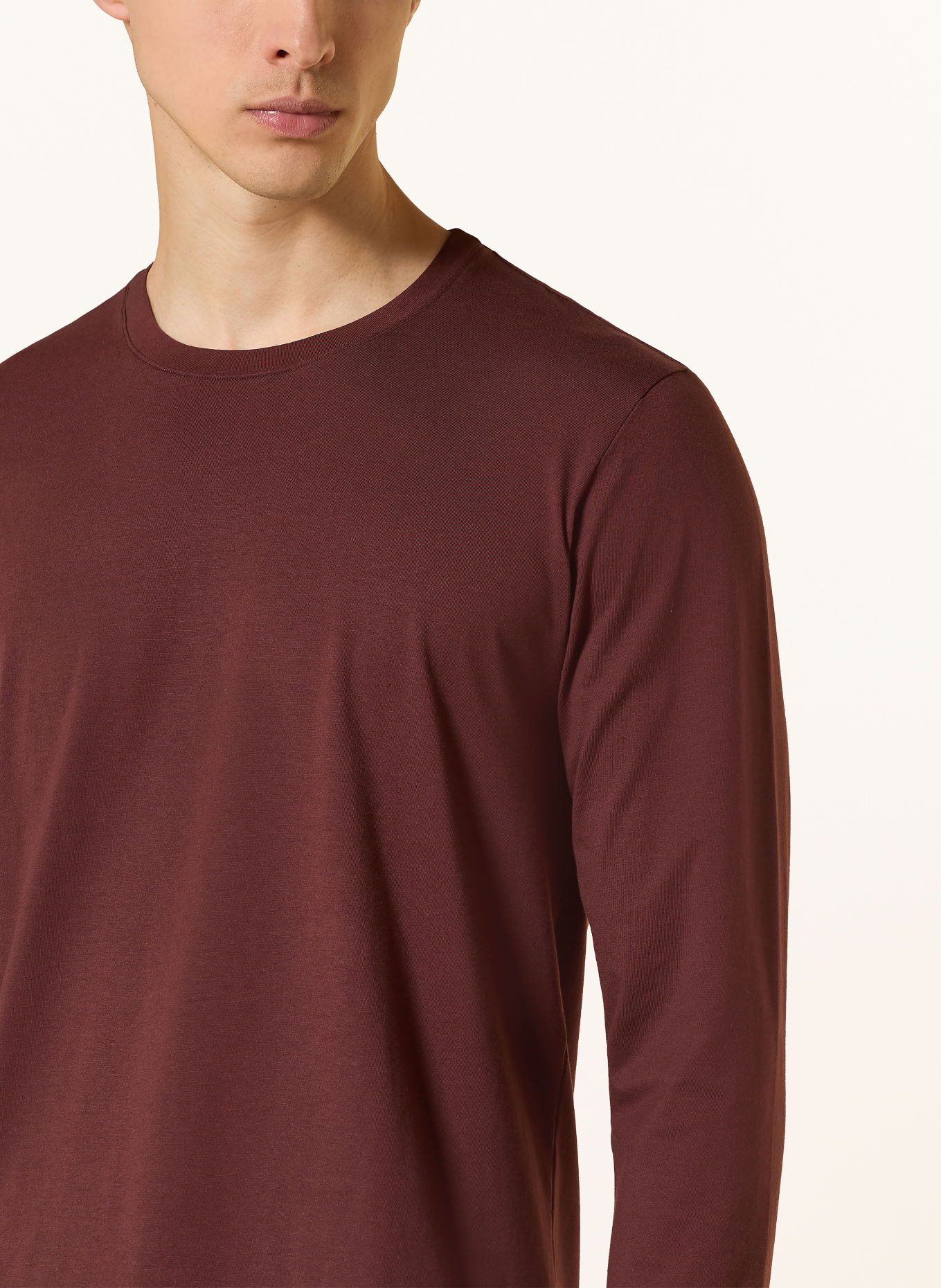 HANRO Slaapshirt LIVING: DONKERROOD