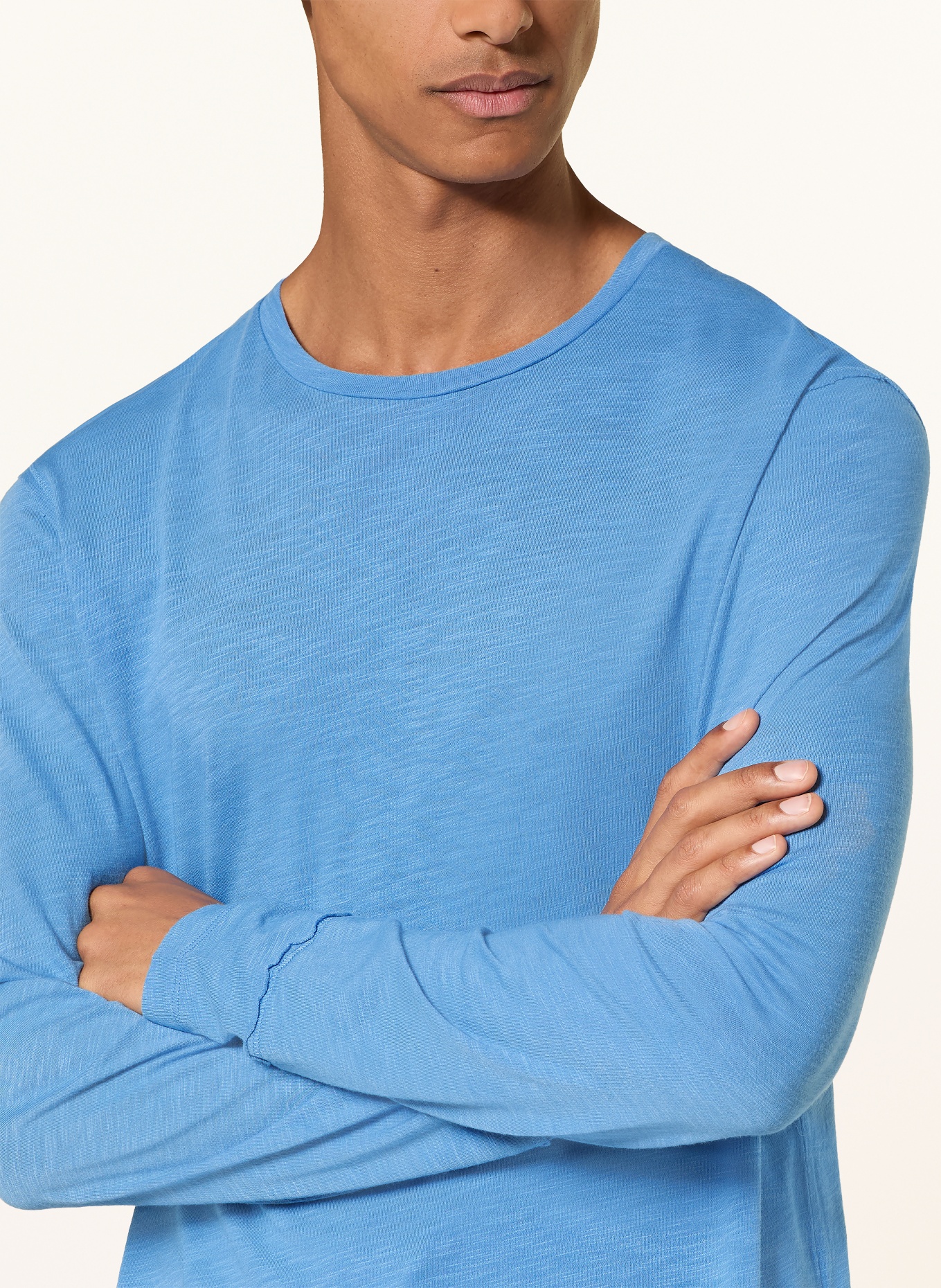 Juvia Longsleeve: LICHTBLAUW