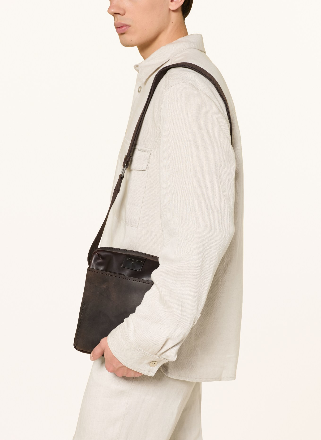 STRELLSON Sac à bandoulière MARCUS: MARRON FONCÉ