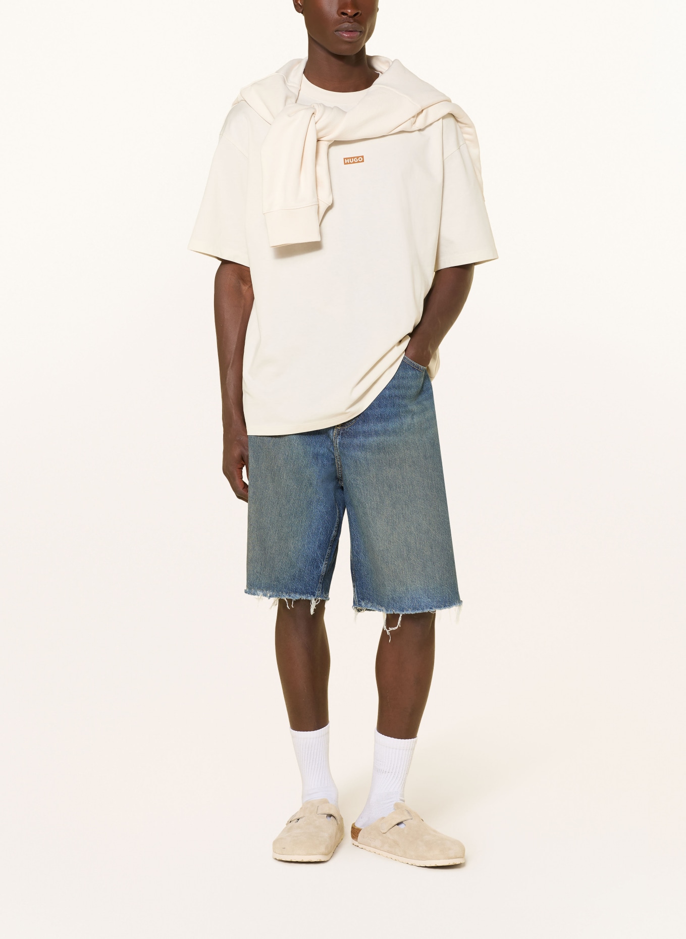 HUGO T-shirt NALONO: ECRU / BRUIN