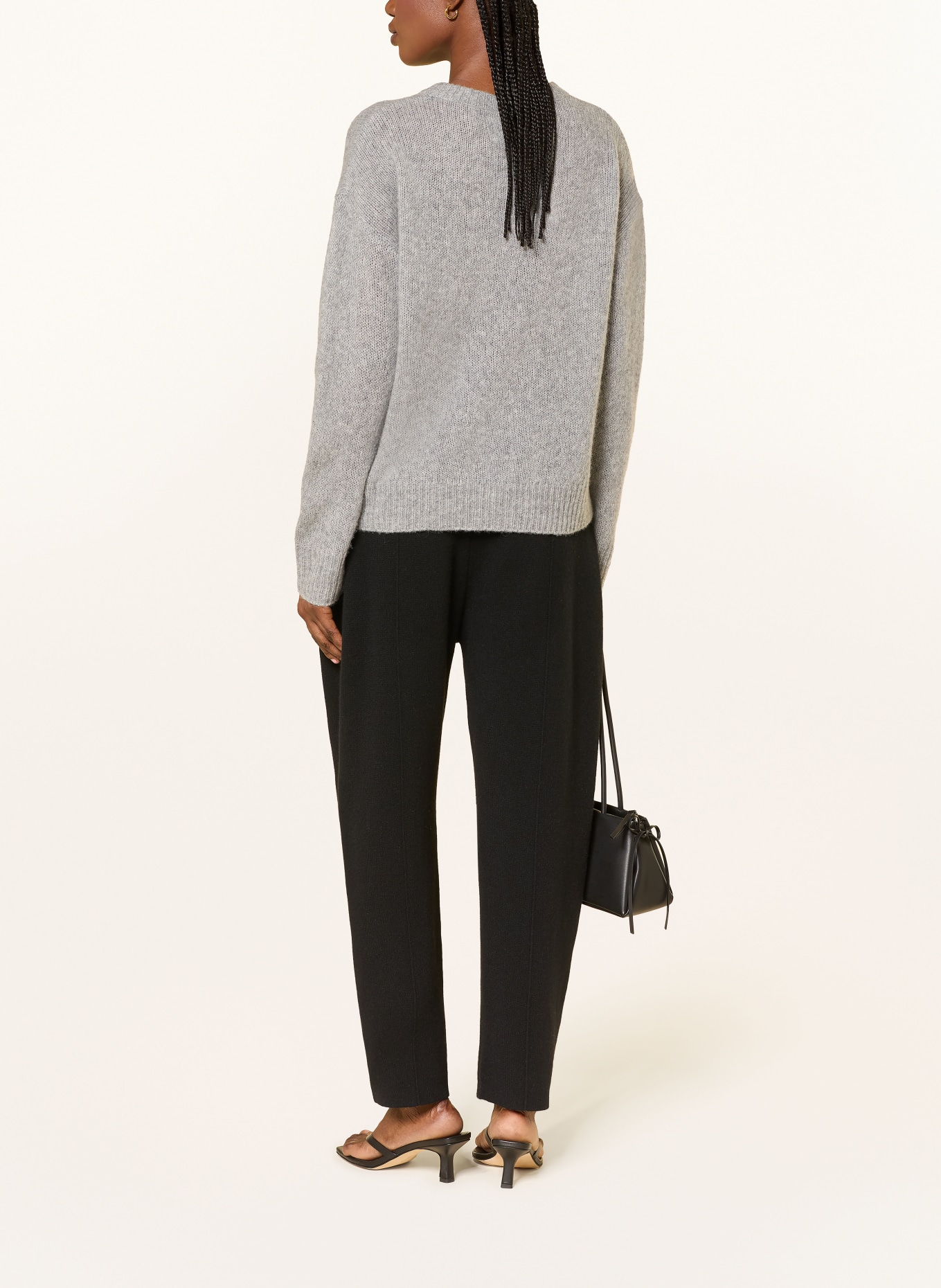 LISA YANG Cashmere sweater LOVA: LIGHT GRAY