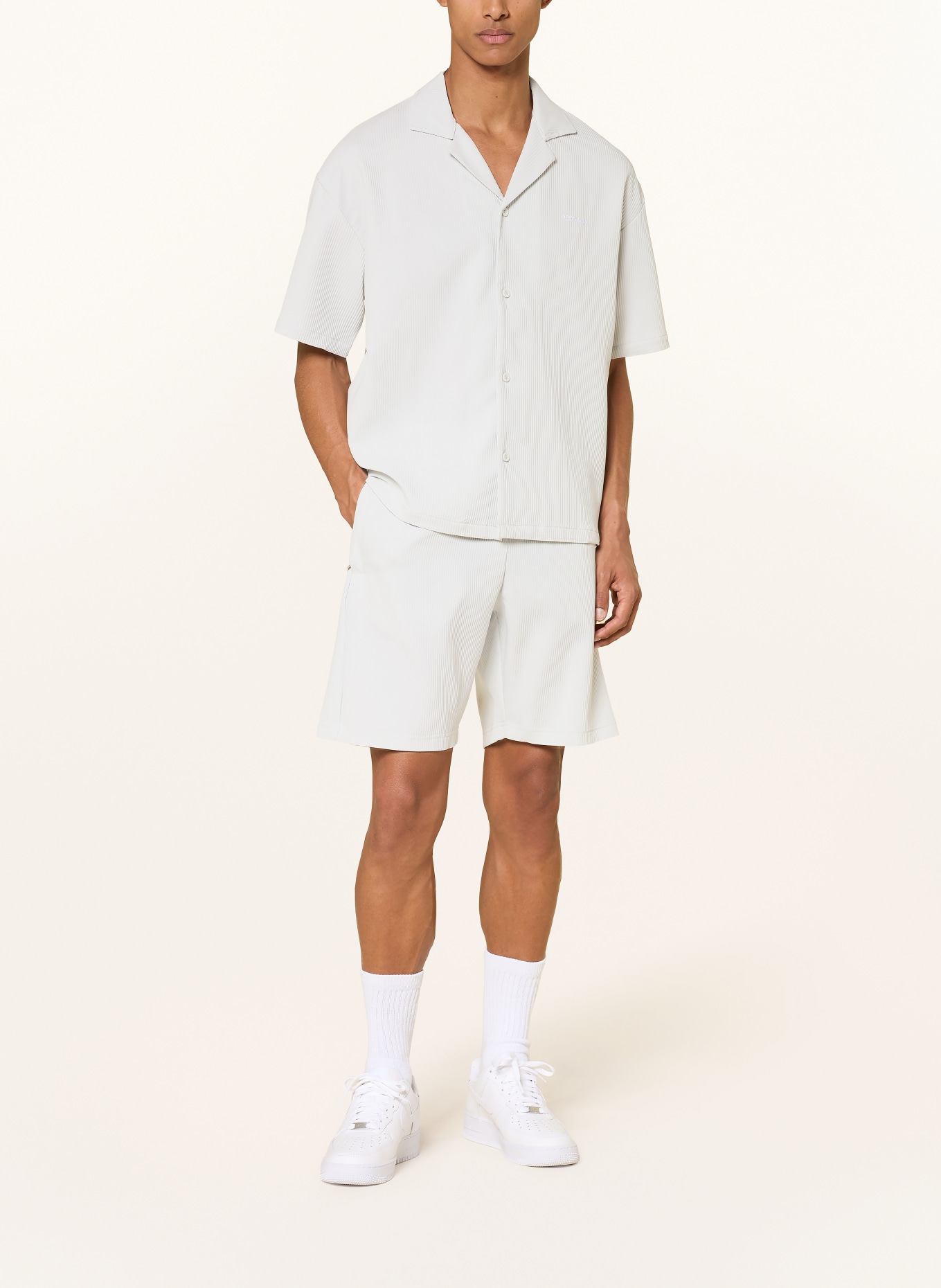 PEGADOR Plisseeshorts TROY: HELLGRAU