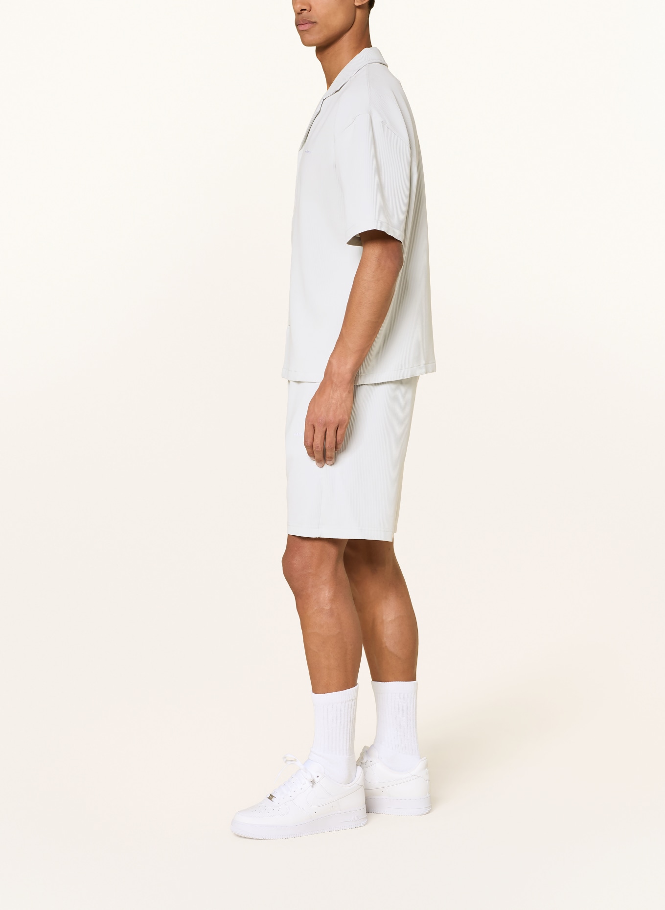 PEGADOR Plisseeshorts TROY: HELLGRAU