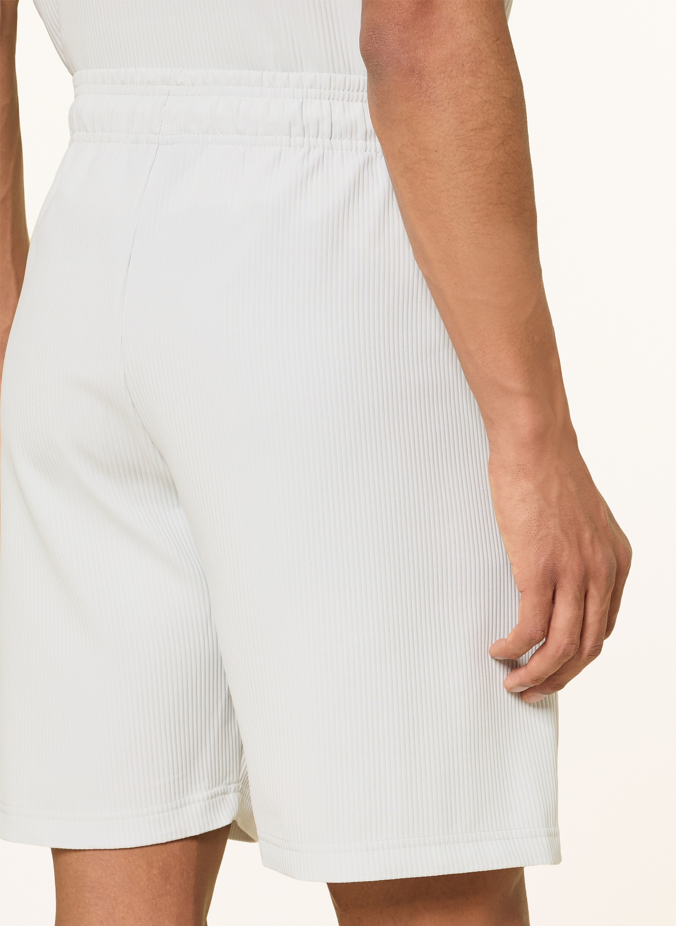 PEGADOR Plisseeshorts TROY: HELLGRAU