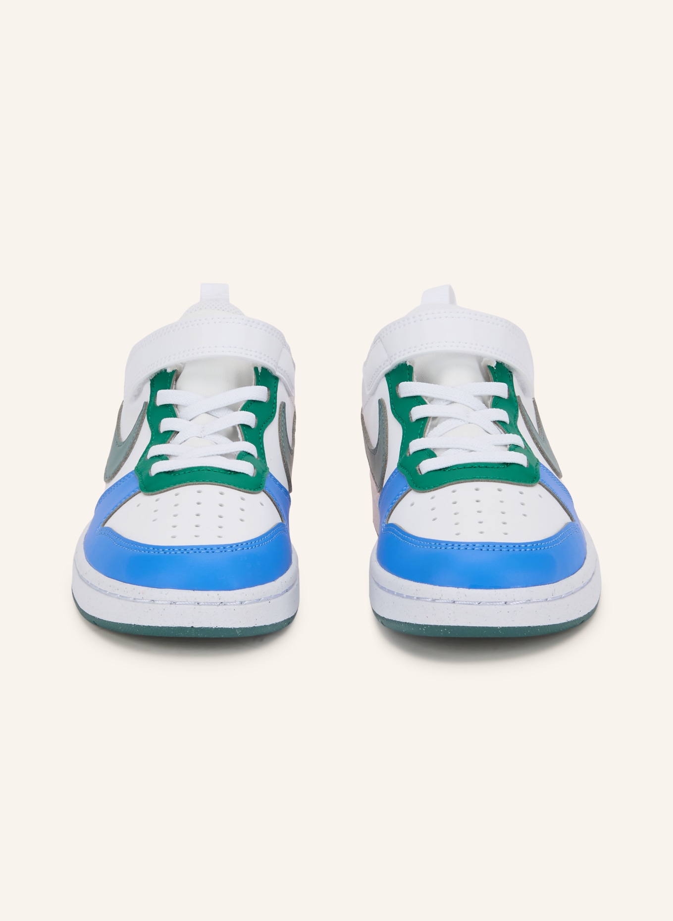 Nike Sneaker COURT BOROUGH LOW RECRAFT: WEISS / DUNKELGRAU / NEONORANGE