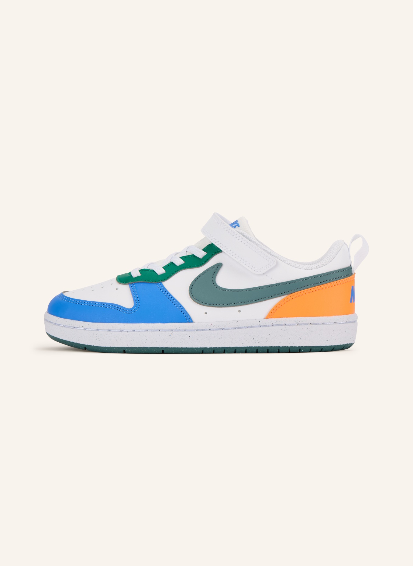 Nike Sneaker COURT BOROUGH LOW RECRAFT: WEISS / DUNKELGRAU / NEONORANGE