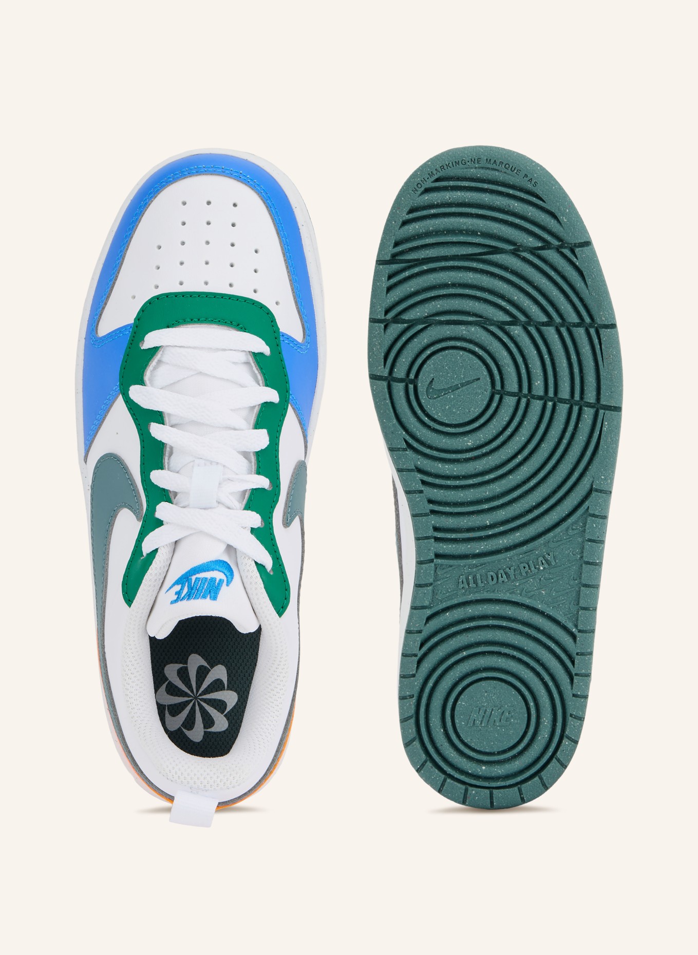 Nike Sneakersy COURT BOROUGH LOW RECRAFT: BÍLÁ / TMAVĚ ŠEDÁ / NEONOVĚ ORANŽOVÁ