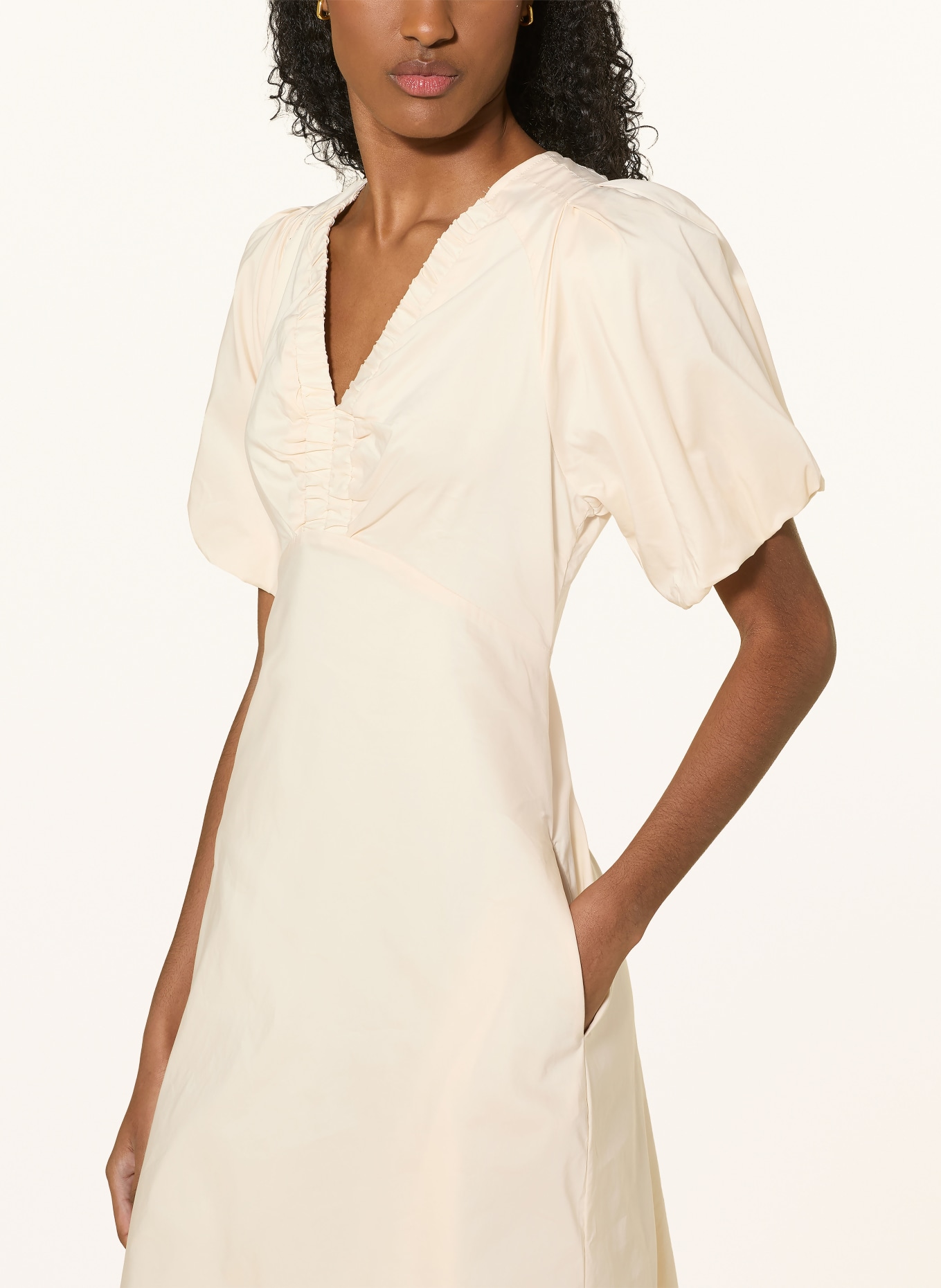 NEO NOIR Kleid ILLANA: CREME