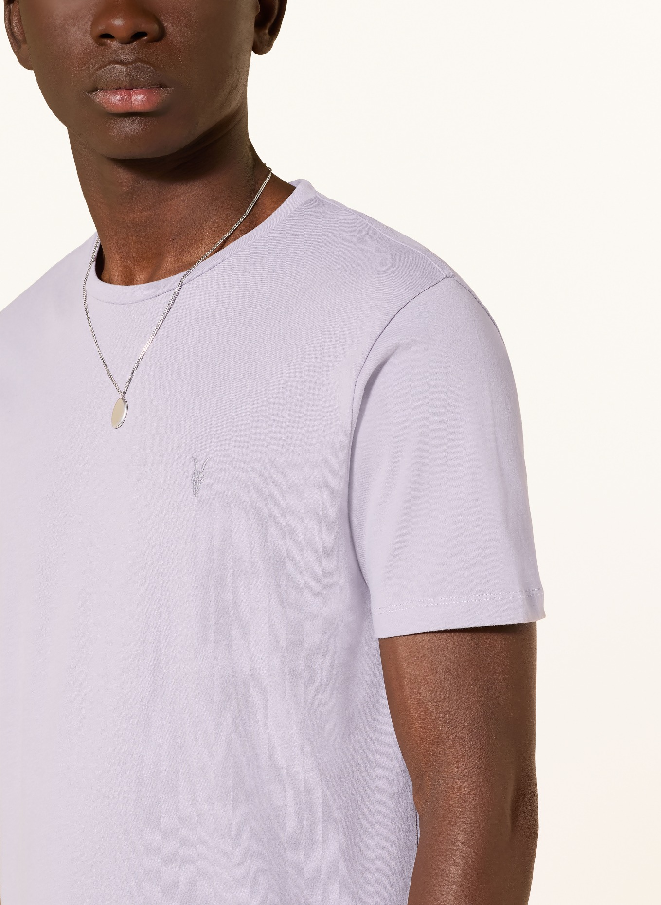 ALLSAINTS Tričko BRACE: SVĚTLE FIALOVÁ