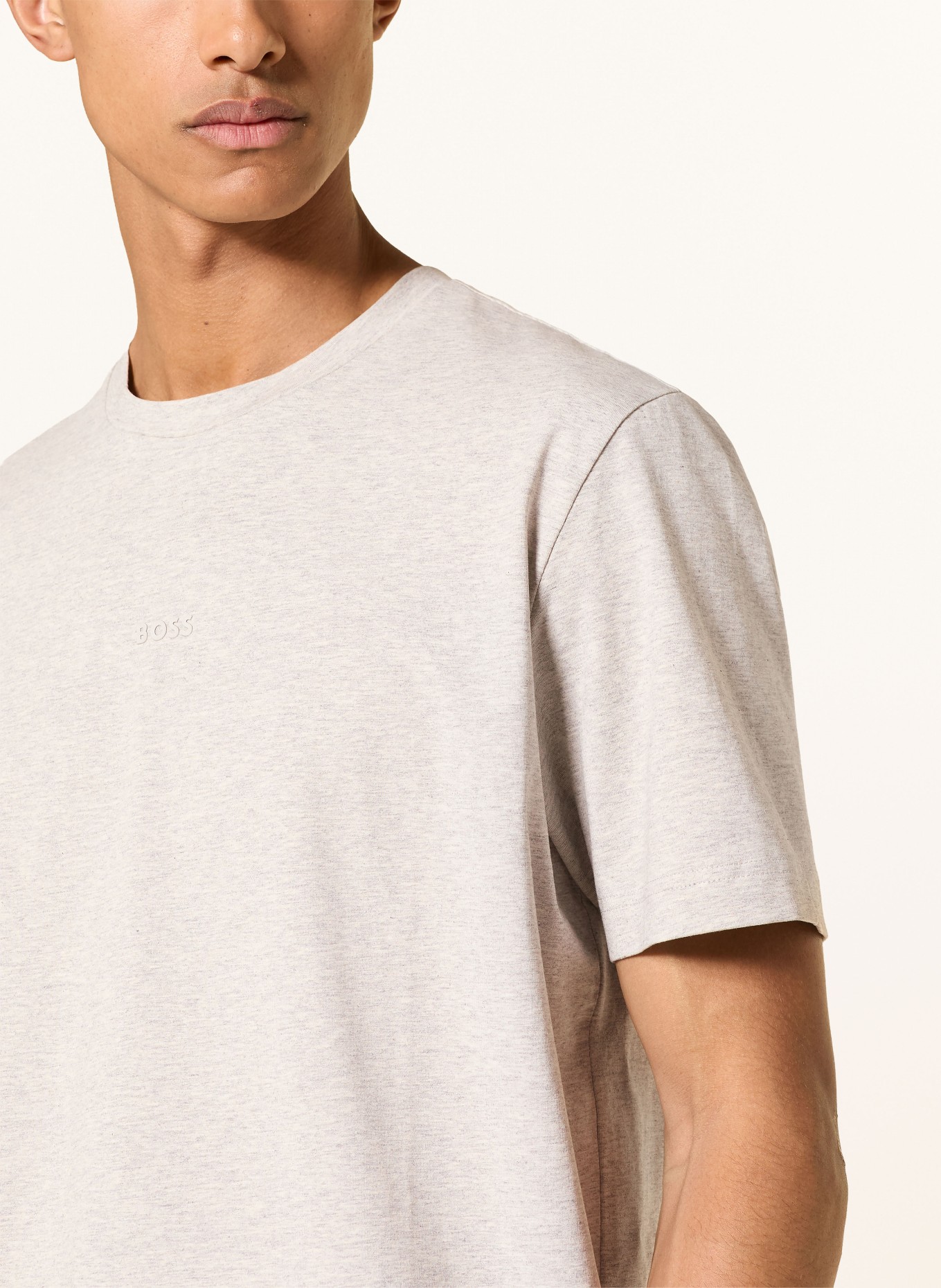 BOSS T-shirt TCHUP: GRÅ