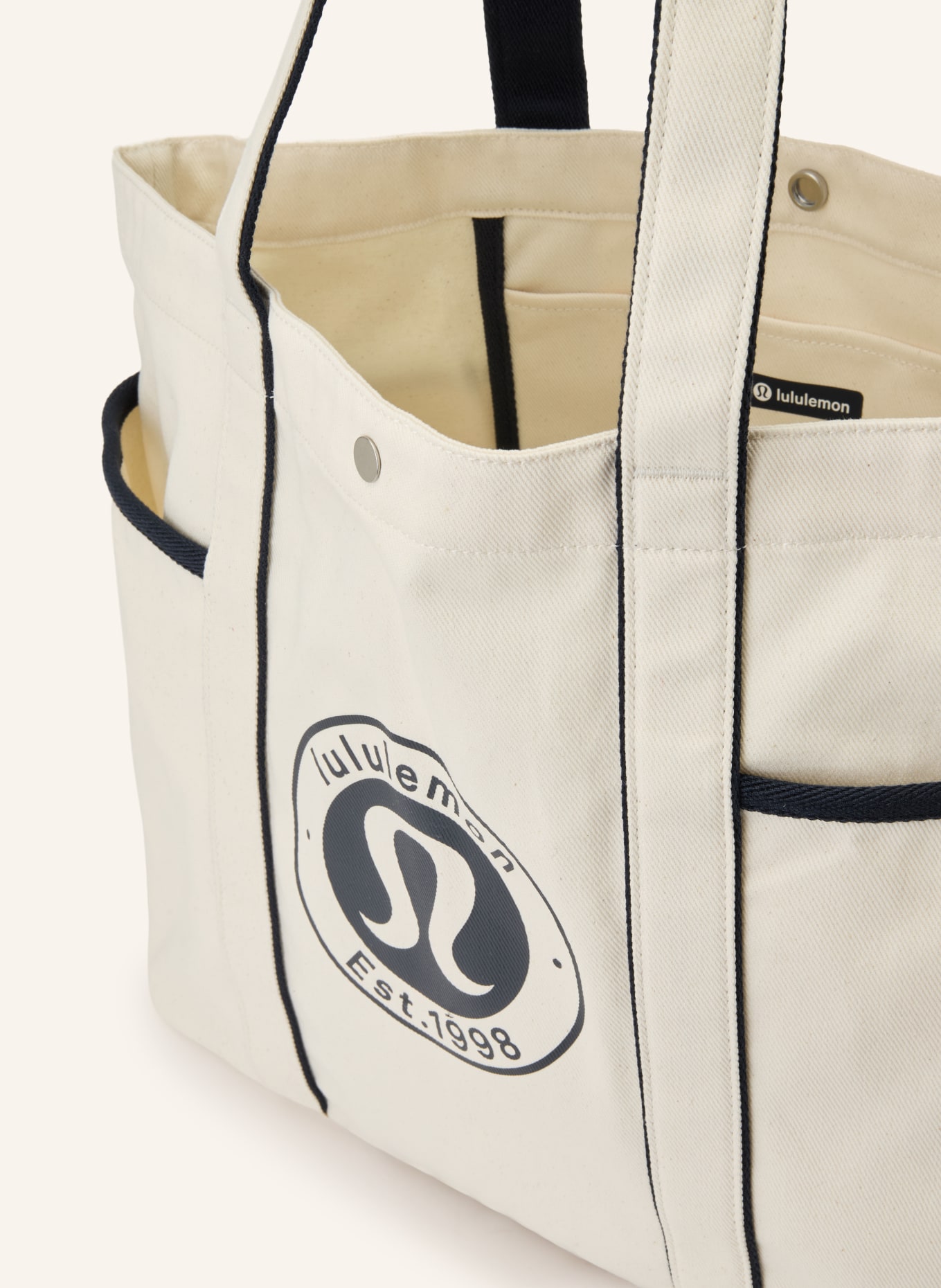 lululemon DAILY MULTI-POCKET TOTE shopper: CREAM / SILVER / DARK BLUE