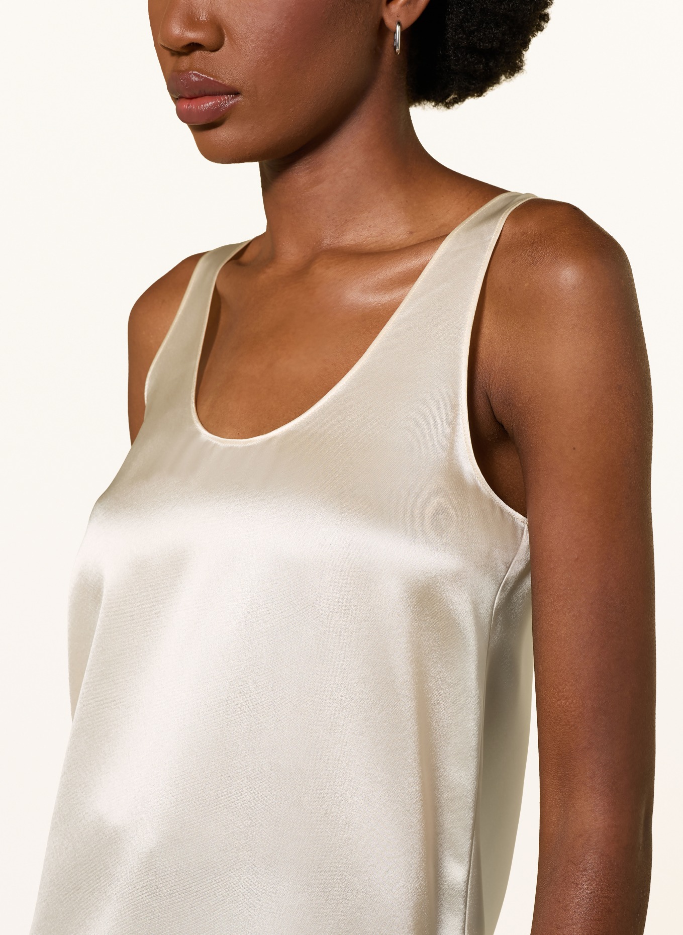 ALMADA LABEL Top en satin ROMY: ÉCRU