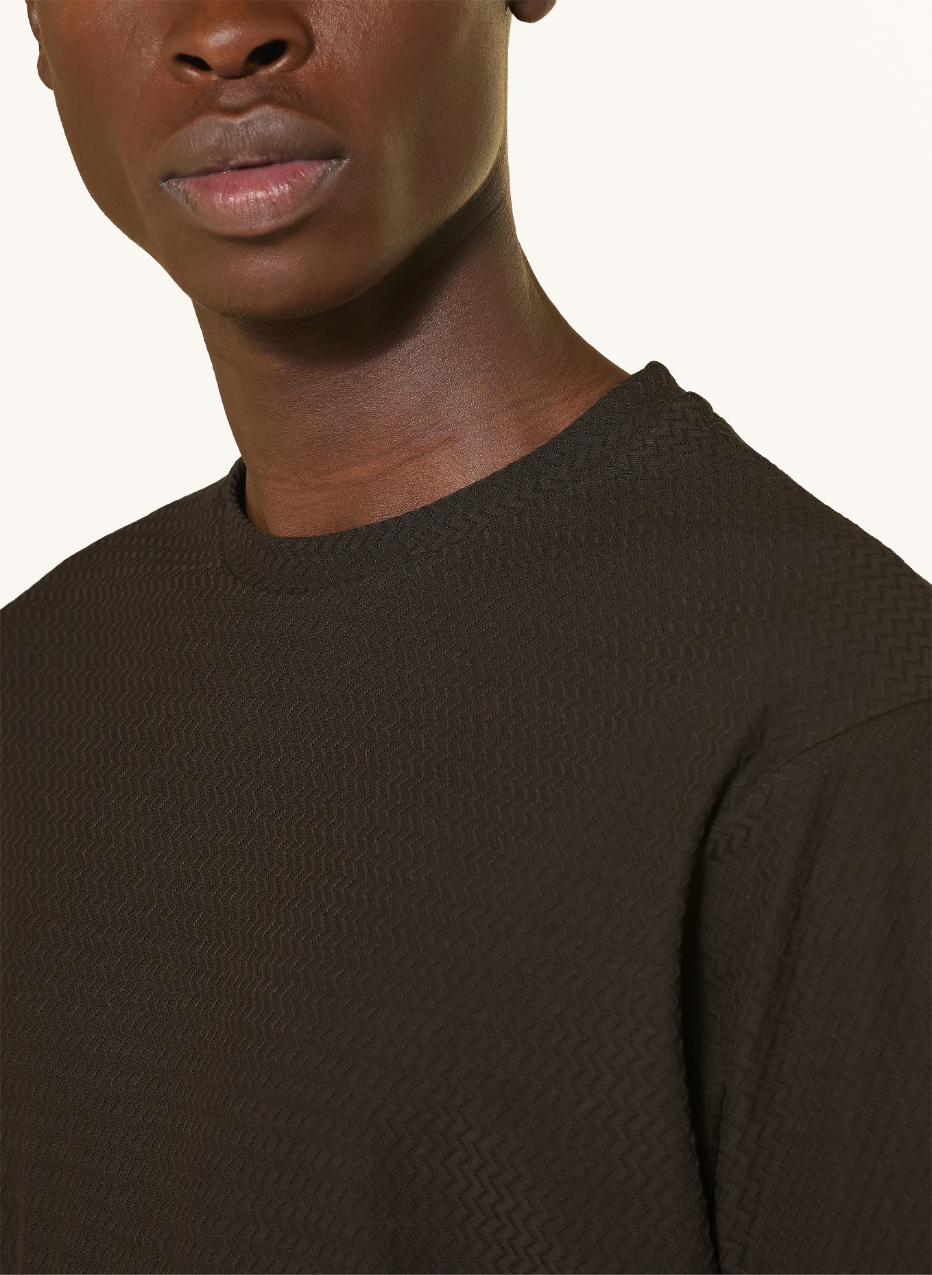 DRYKORN T-shirt GILBERD: DARK BROWN