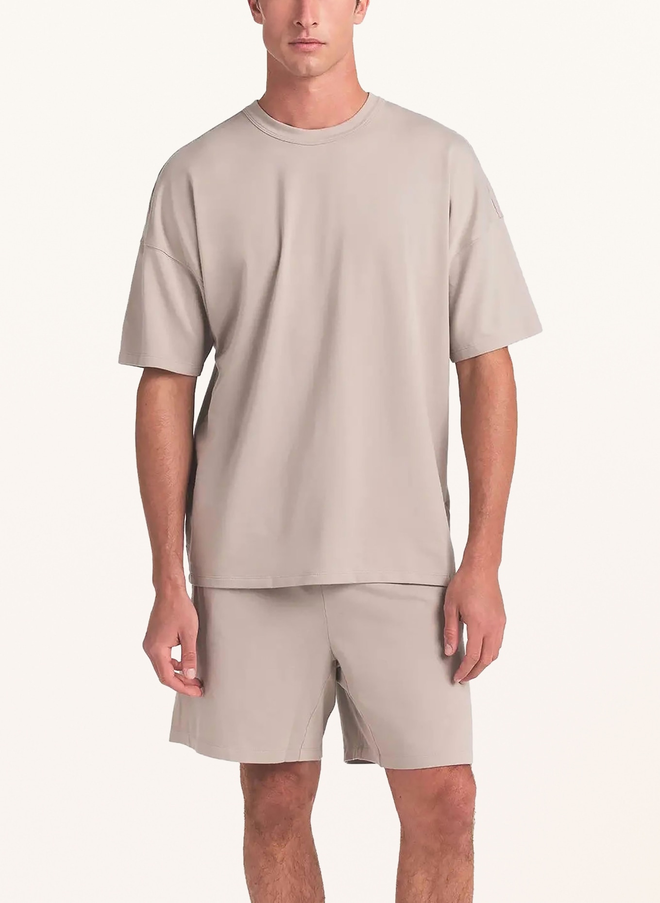 SKIMS JERSEY LOUNGE RELAXED lounge shorts: LINEN
