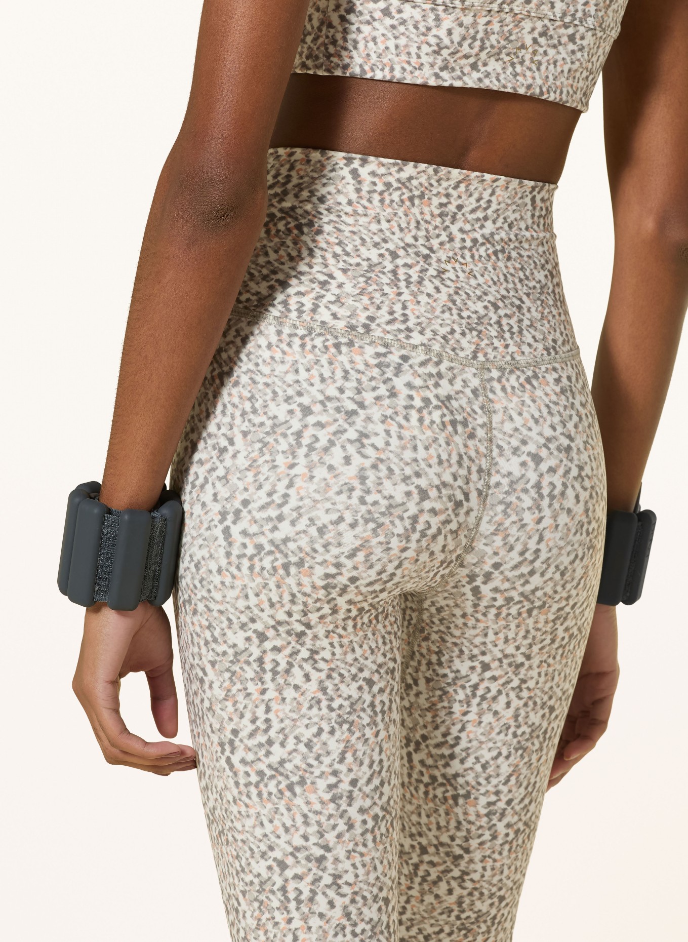 VARLEY Leggings FREESOFT™: CREAM / GRAY / SALMON