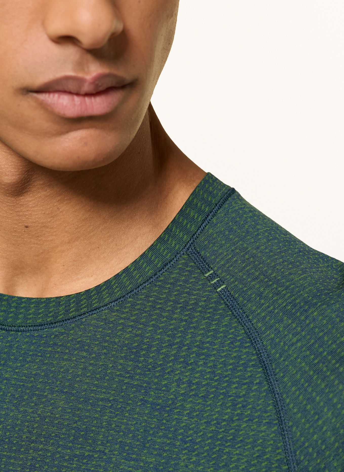lululemon METAL VENT TECH SHORT SLEEVE 3.0 T-shirt: DARK GREEN / DARK BLUE