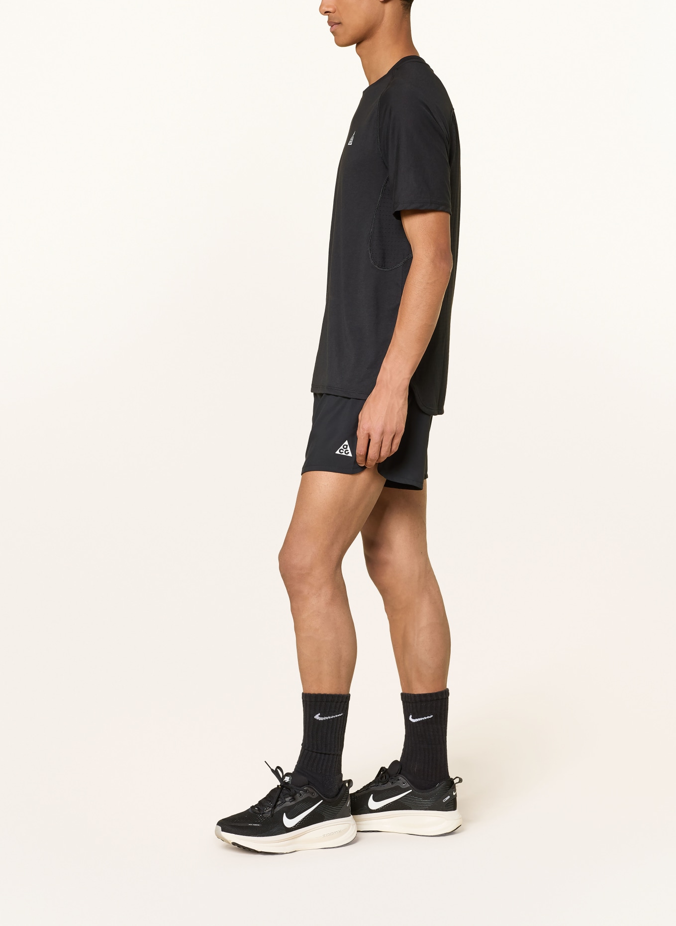 Nike 2-i-1-løbeshorts ACG SECOND SUNRISE: SORT