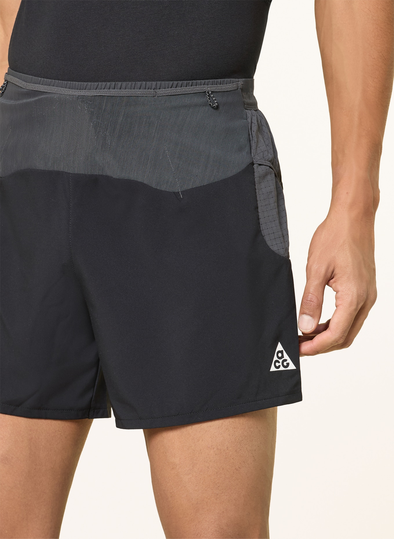 Nike 2-i-1-løbeshorts ACG SECOND SUNRISE: SORT