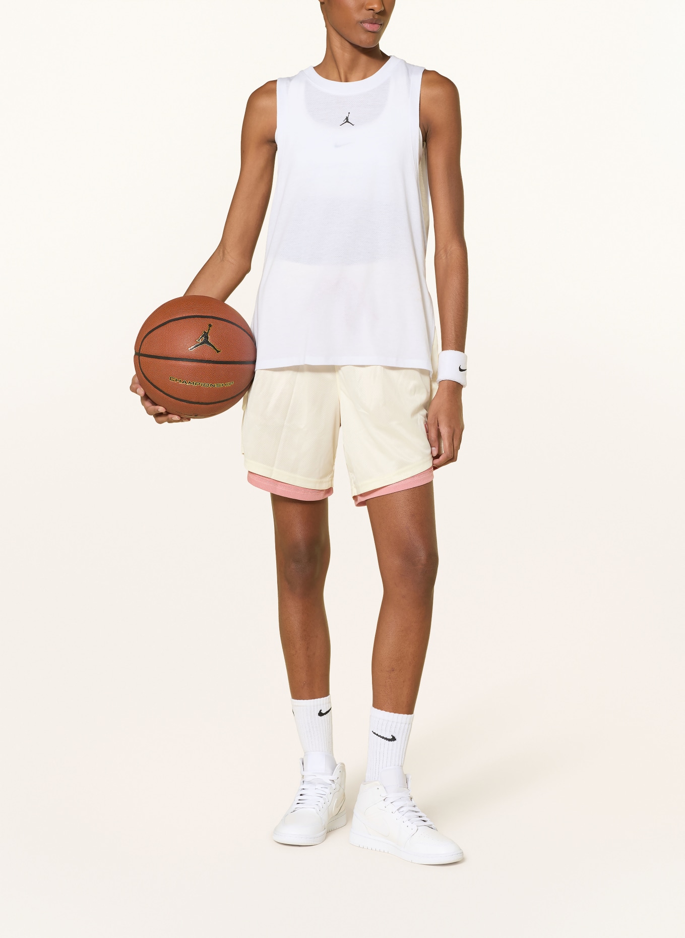 Nike Obratné basketbalové šortky 2 v 1 SABRINA: SVĚTLE ČERVENÁ / REŽNÁ