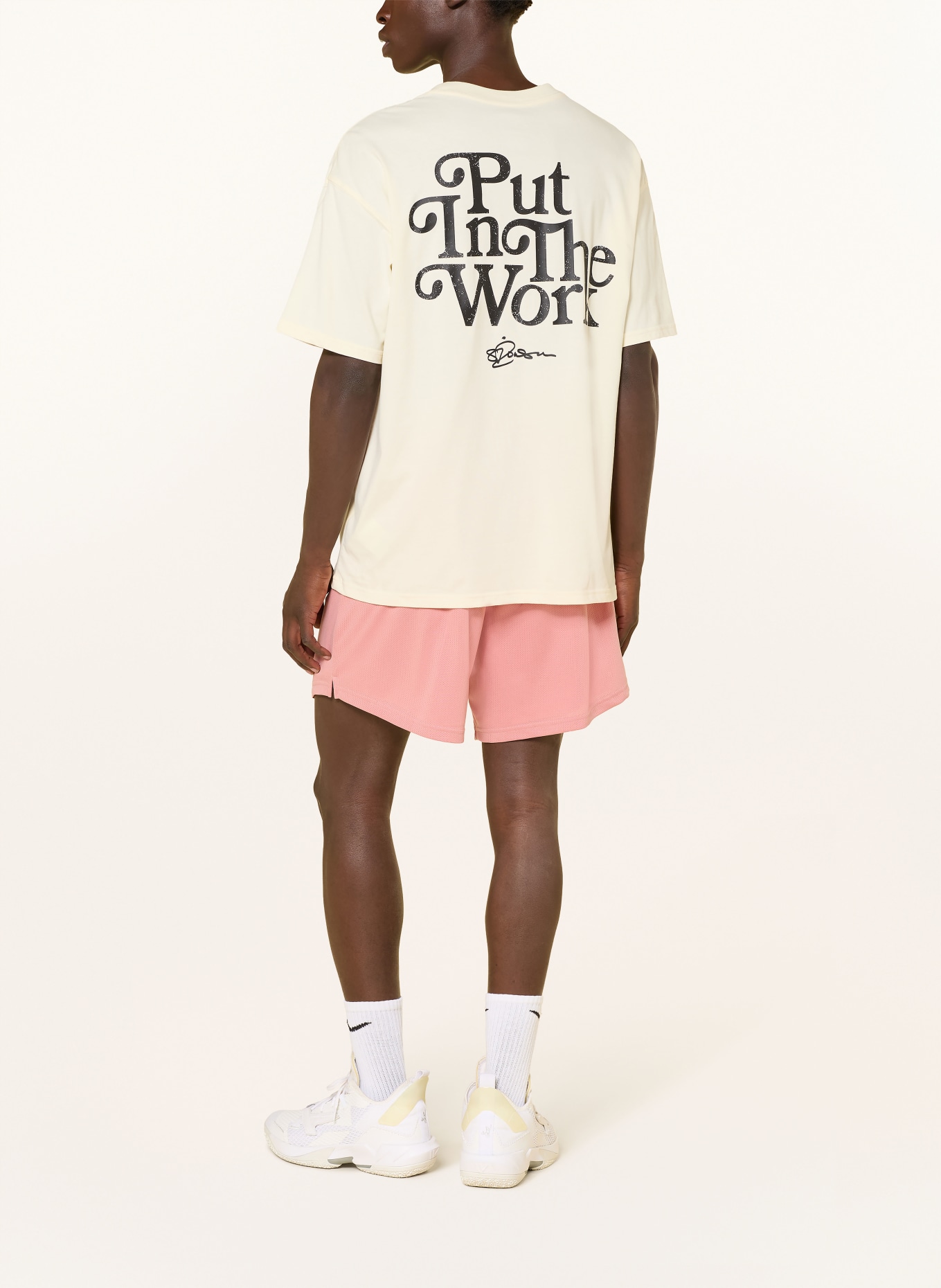 Nike Short de basket 2 en 1 SABRINA réversible: ROUGE CLAIR / ÉCRU