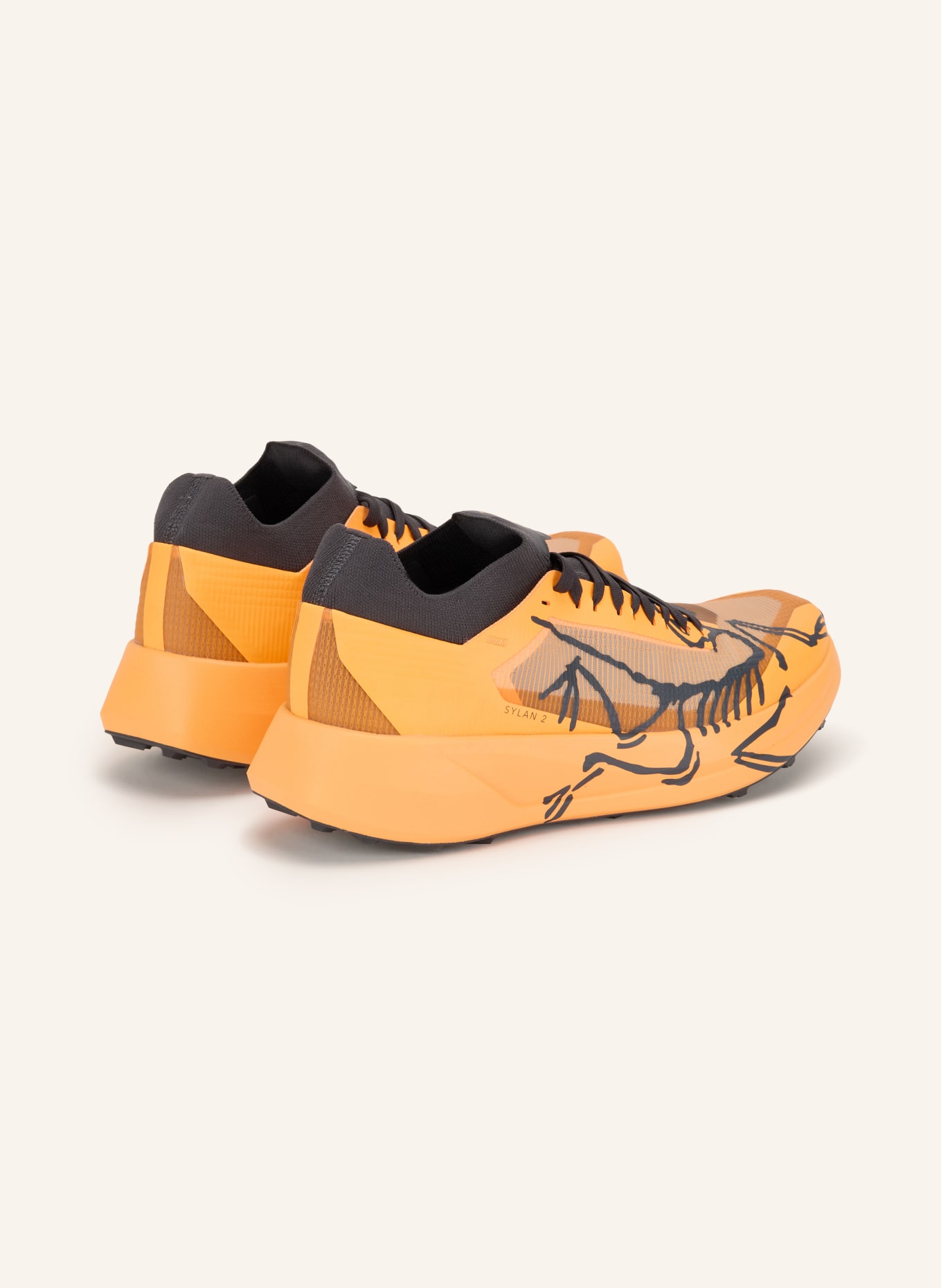 ARC'TERYX Boty na trailový běh SYLAN 2: NEONOVĚ ORANŽOVÁ / ČERNÁ