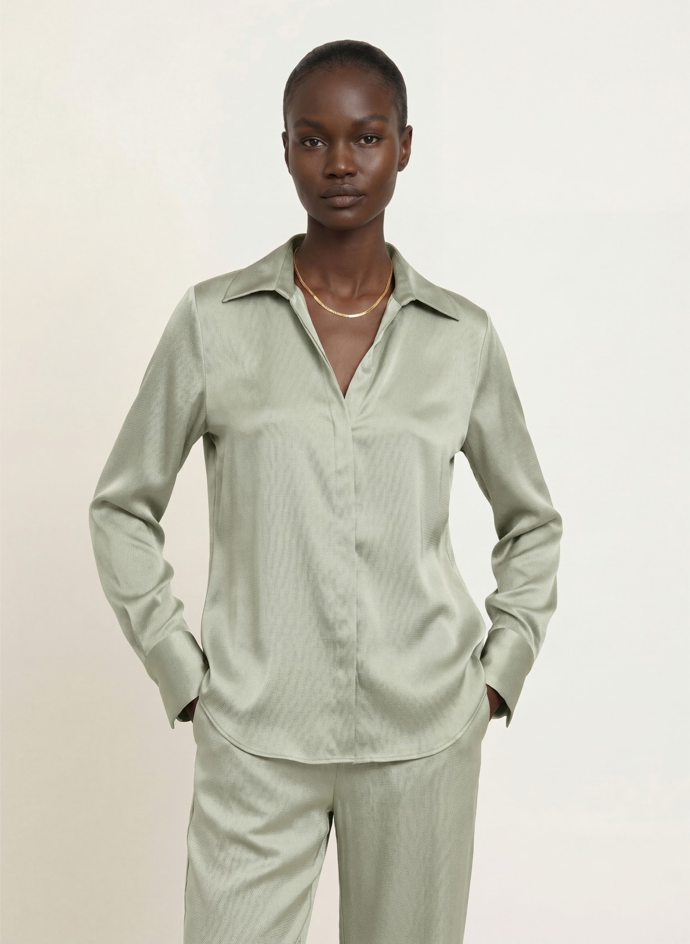 Calvin Klein Satin blouse: MINT