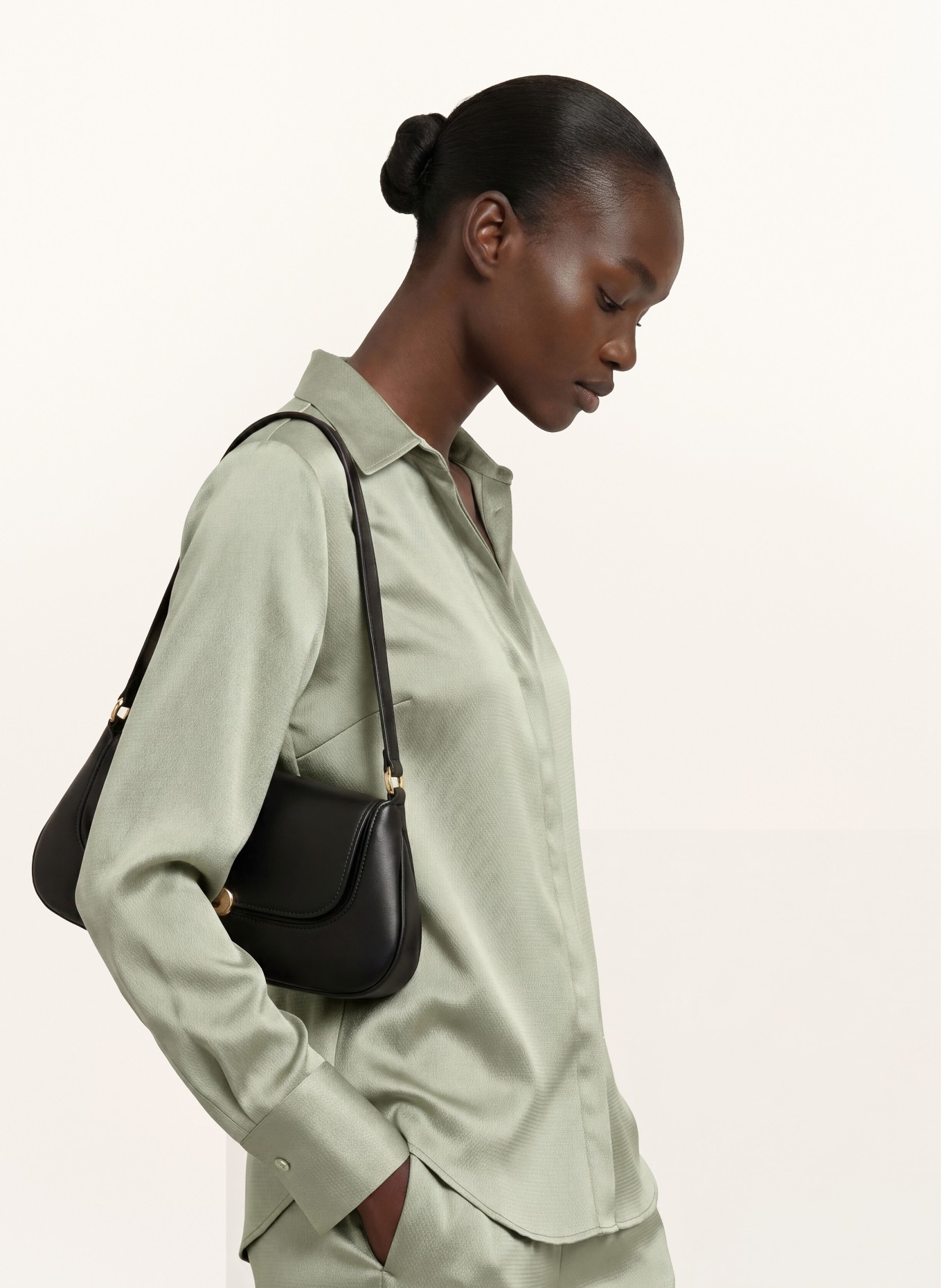 Calvin Klein Satin blouse: MINT
