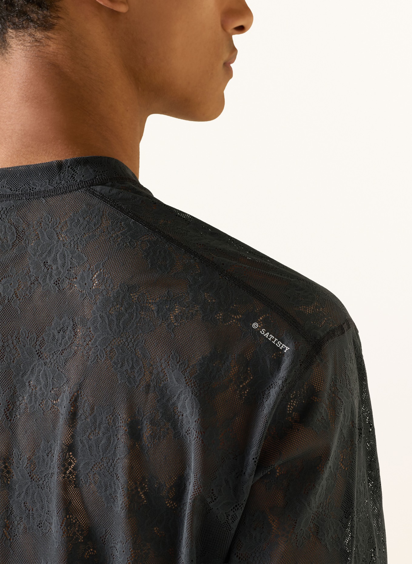 SATISFY Laufshirt SPACE-LACE™ aus Spitze: SCHWARZ