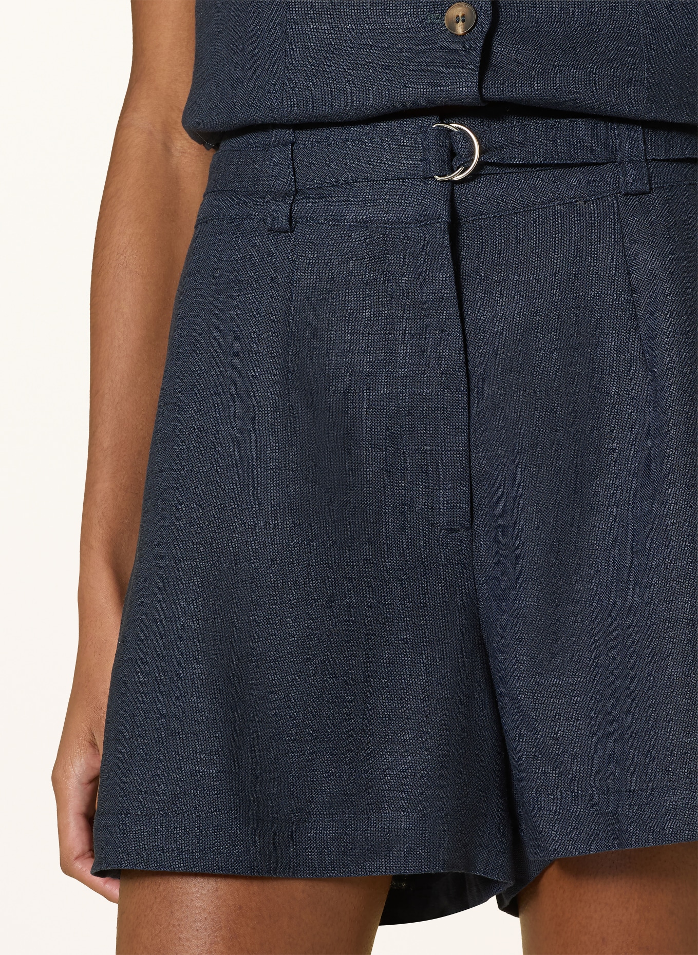 Y.A.S. Linen shorts: DARK BLUE