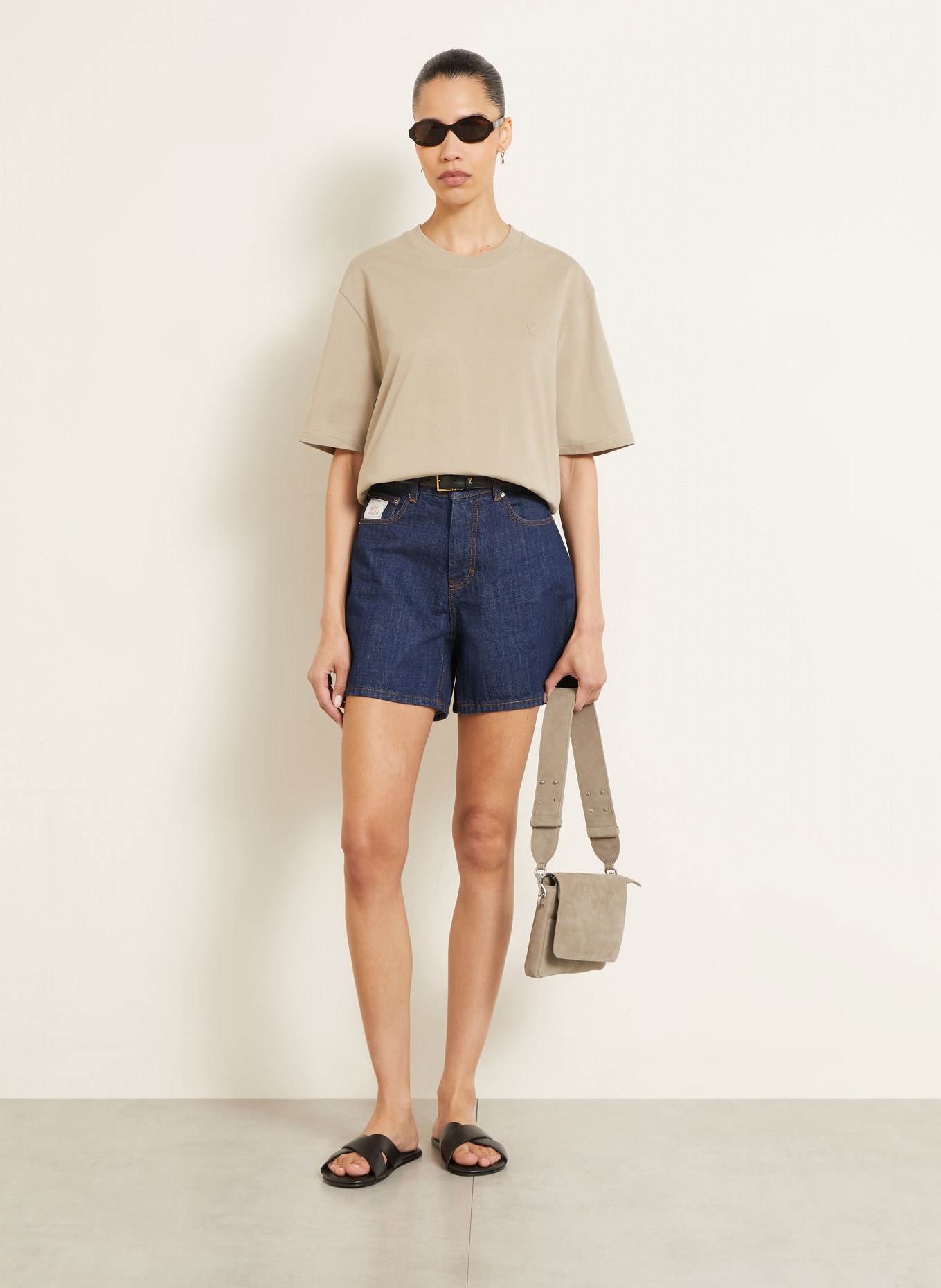 AMI PARIS Shoulder bag: TAUPE / SILVER