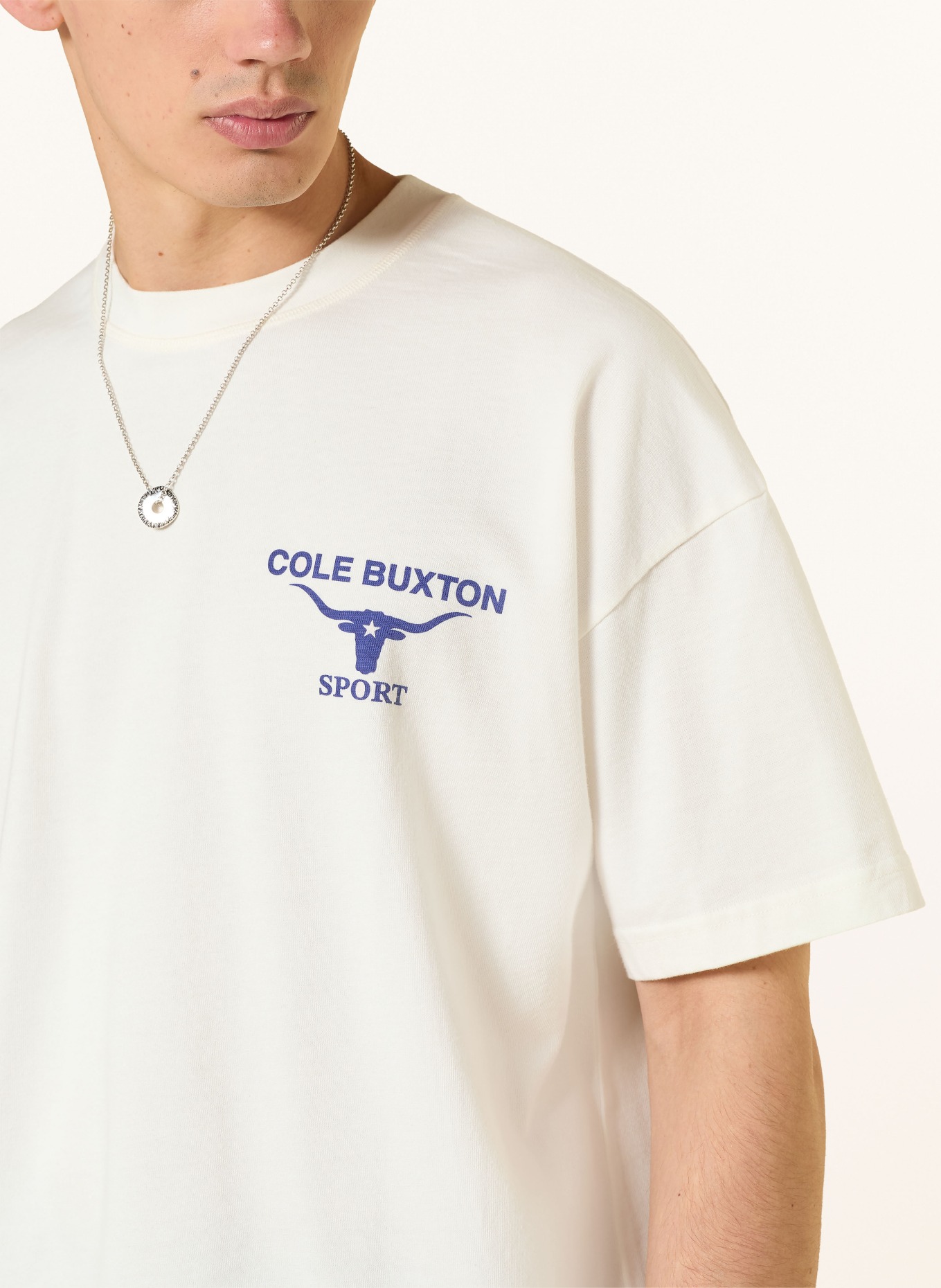 COLE BUXTON T-shirt LONGHORN: CRÈME / BLEU FONCÉ