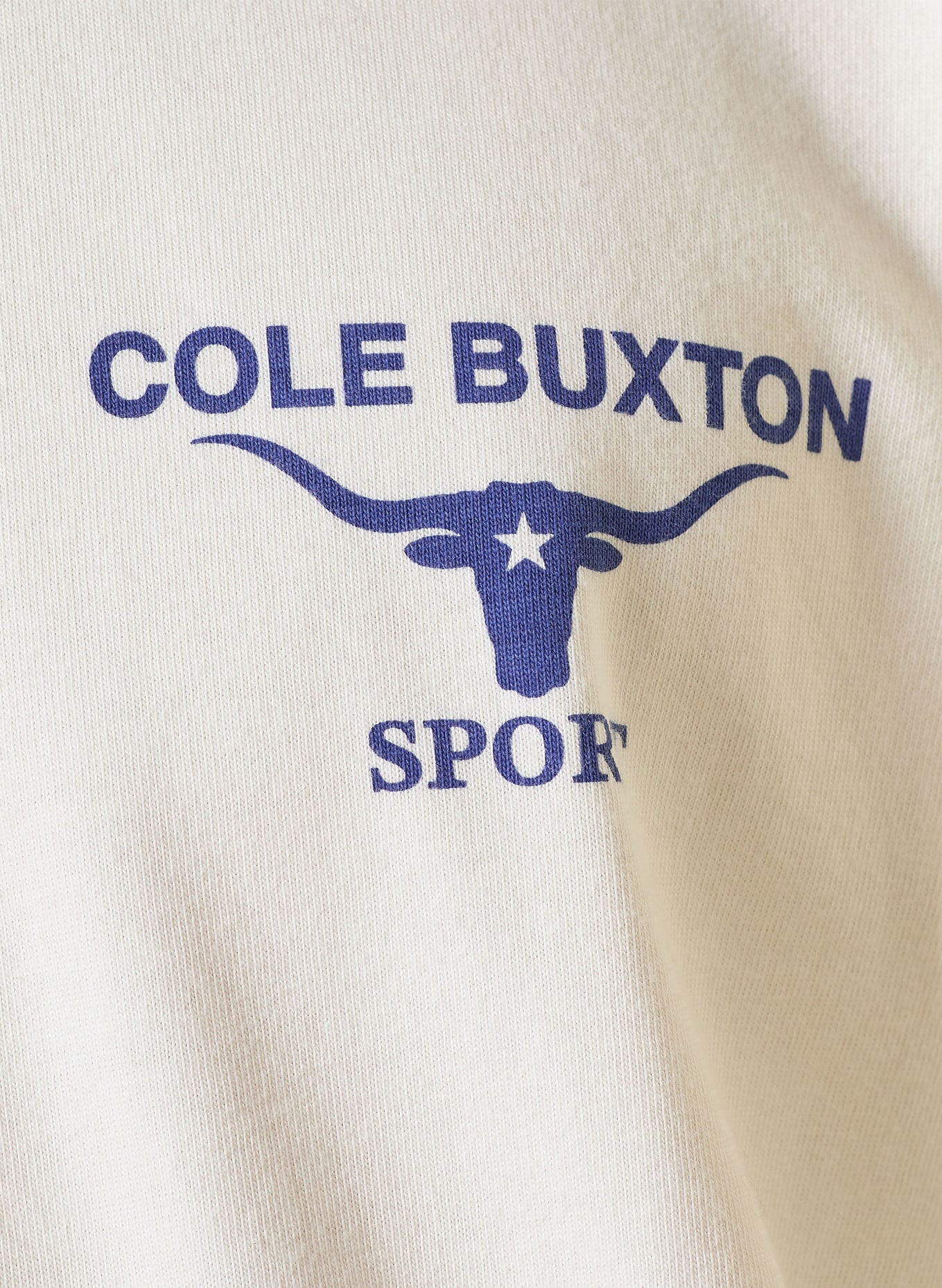 COLE BUXTON T-shirt LONGHORN: CRÈME / BLEU FONCÉ