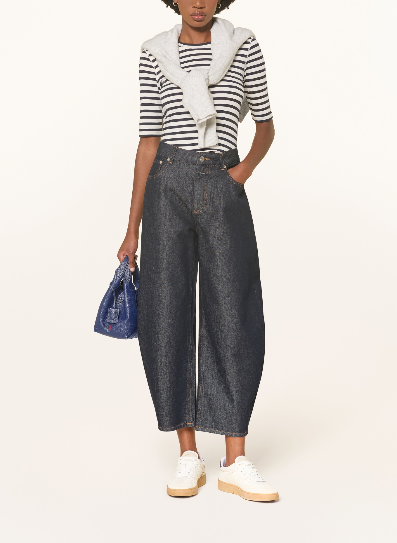 CLOSED T-shirt: DONKERBLAUW / WIT