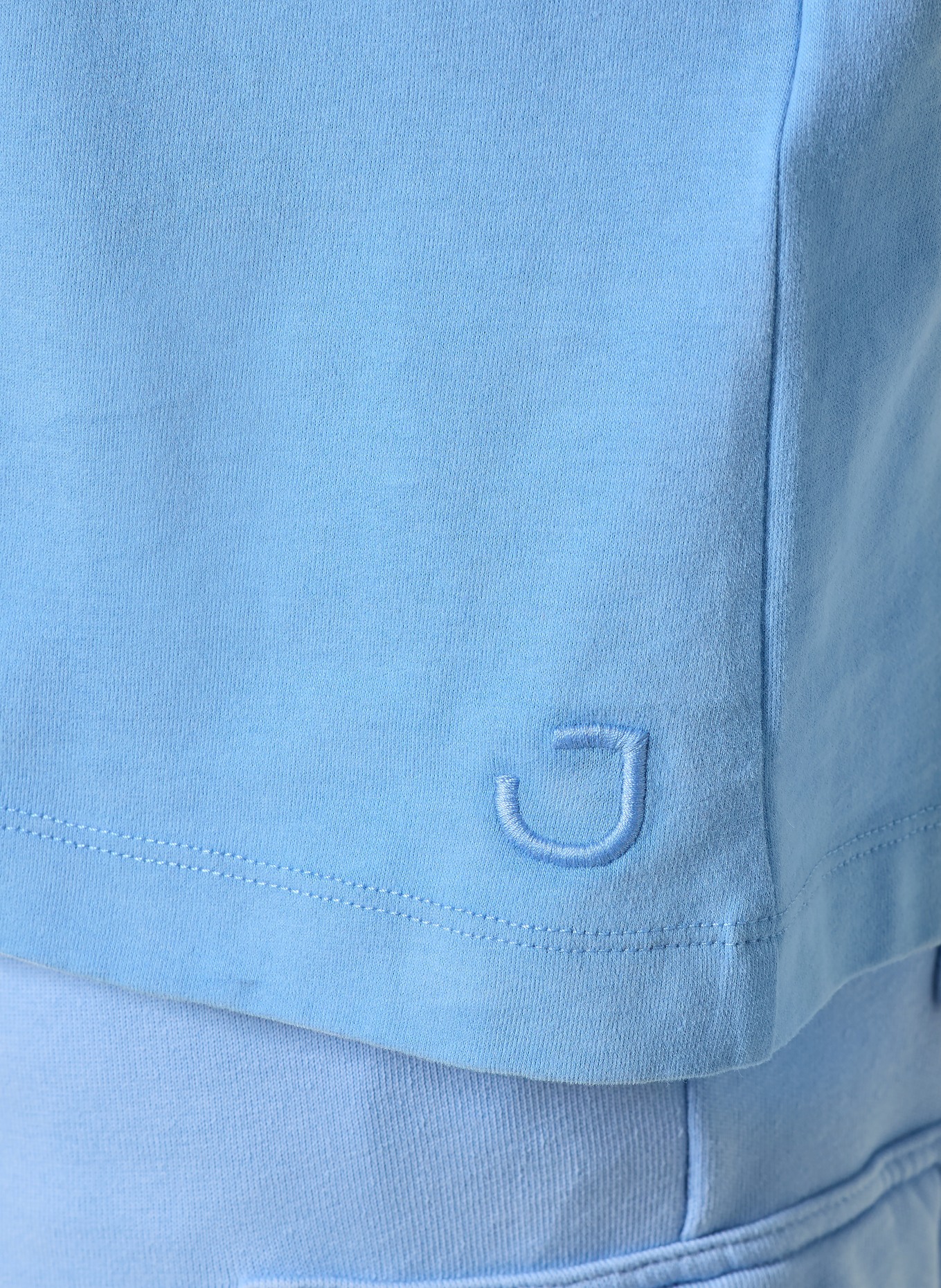 Juvia T-shirt JUAN: LICHTBLAUW
