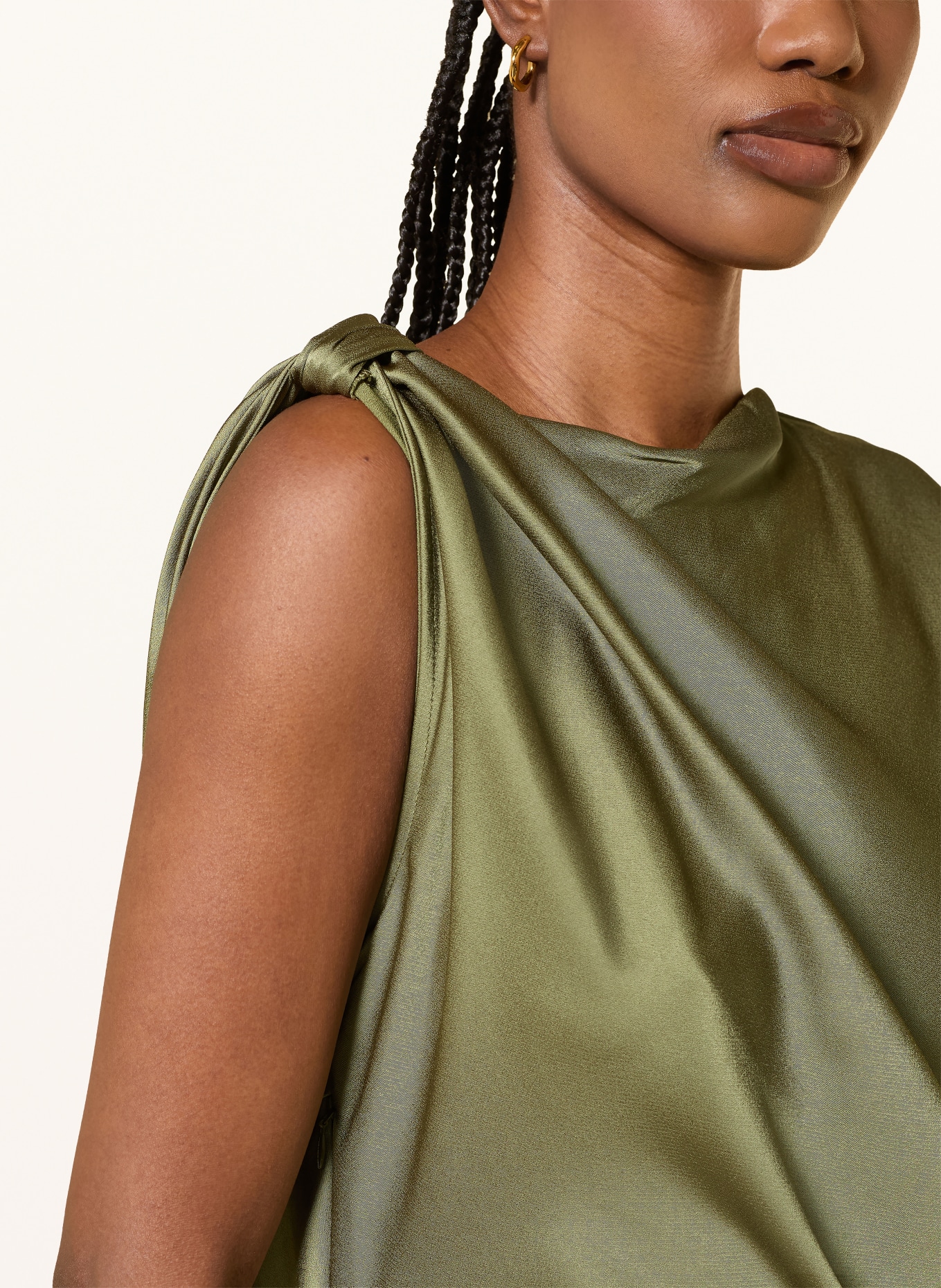 REISS Robe en satin KENZIE: VERT