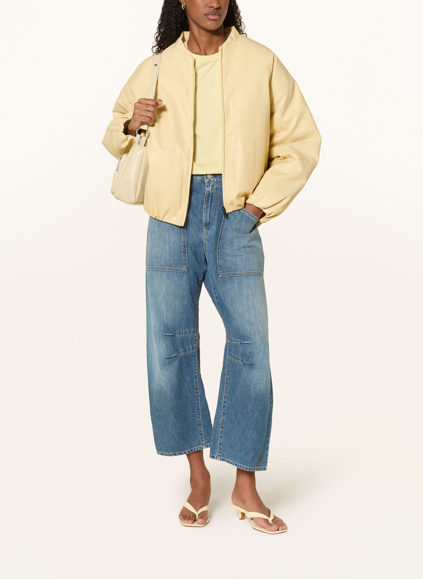 REPLAY Barrel Jeans: 009 MEDIUM BLUE