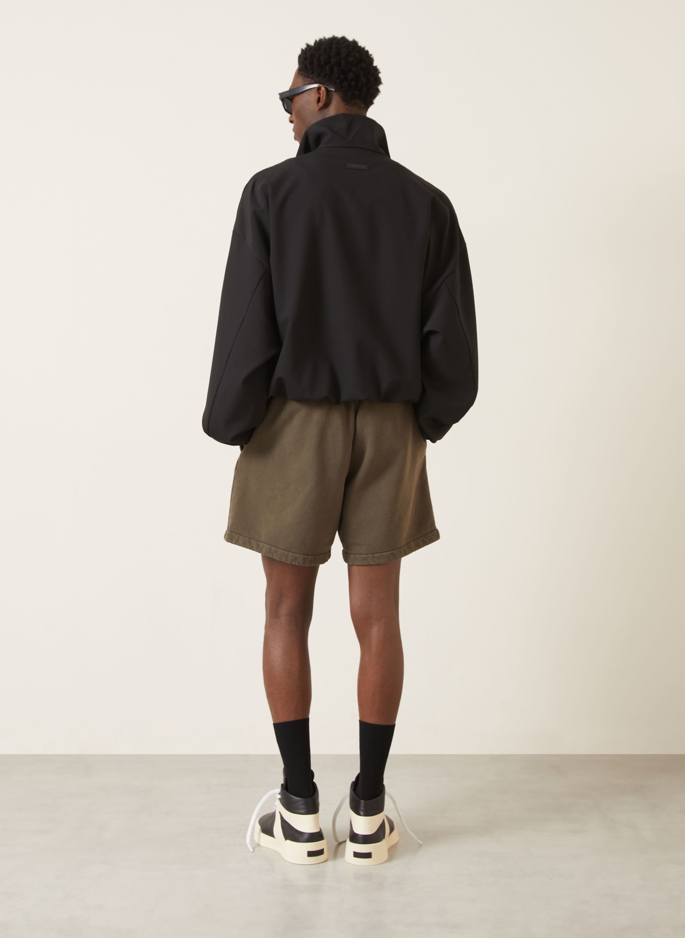 FEAR OF GOD Šortky ze svetru Classic Fit: HNĚDÁ