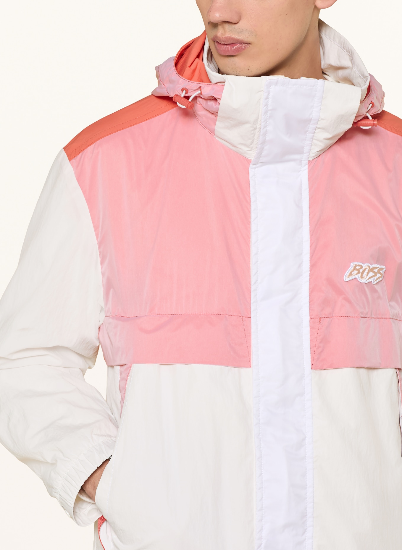BOSS Blouson OBERLE mit abnehmbarer Kapuze: WEISS / HELLROT