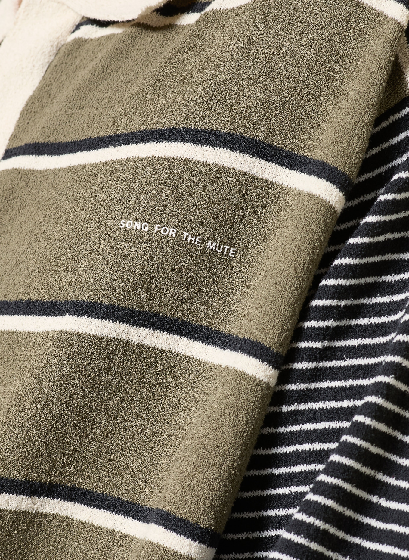 adidas Originals Polo en maille SFTM007: OLIVE / CRÈME / NOIR