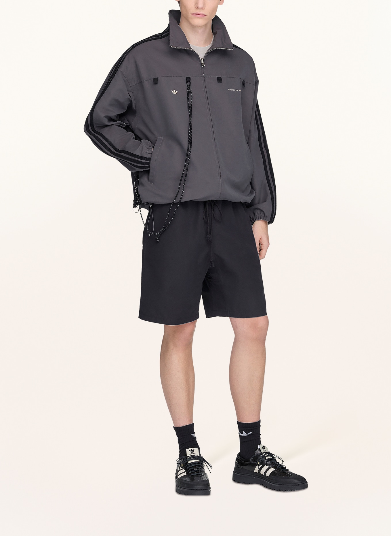 adidas Originals Jas SFTM007: DONKERGRIJS / DONKERGROEN / ZWART
