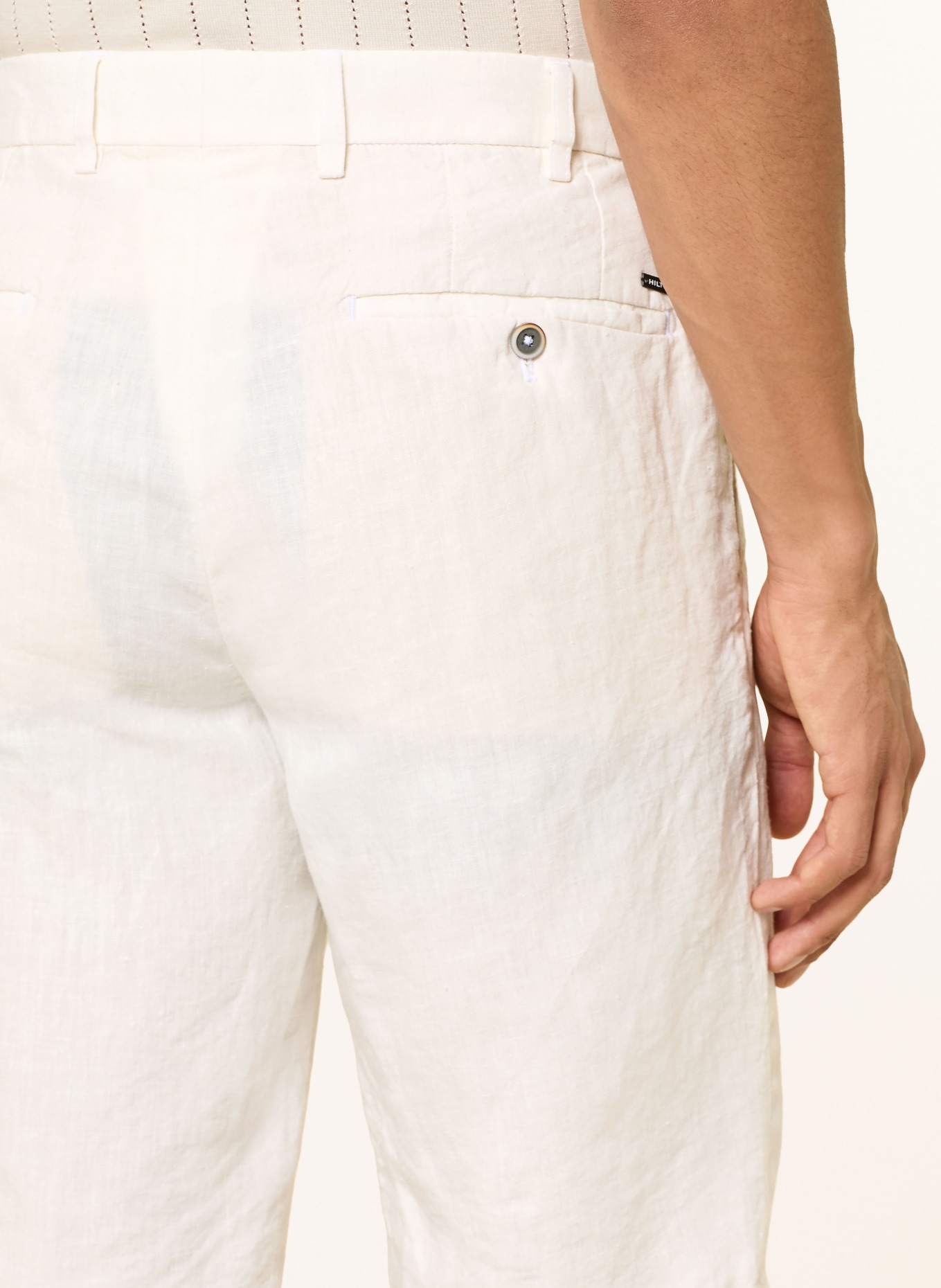 HILTL PARMINO chino-short van linnen: ECRU