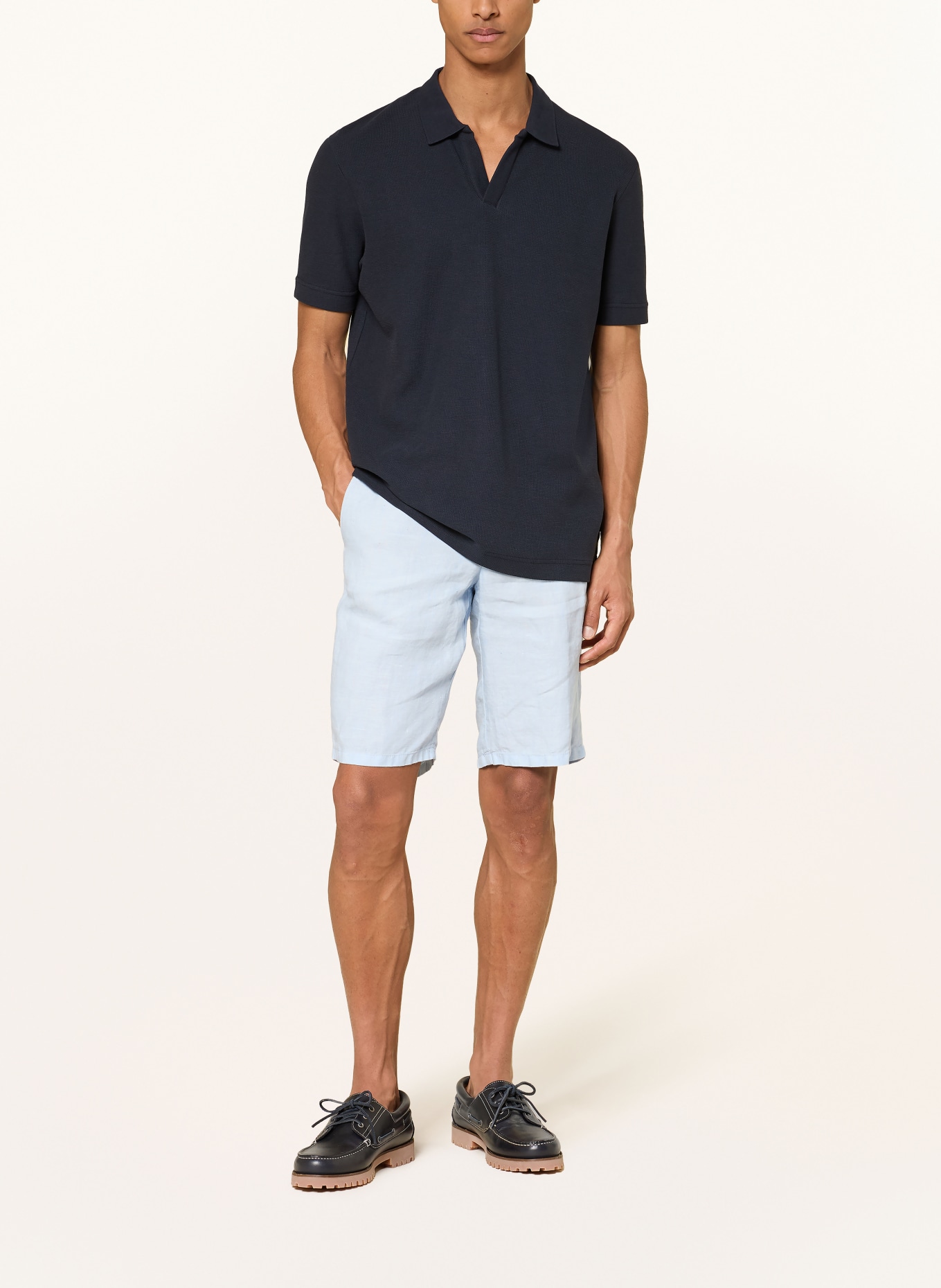 HILTL PARMINO chino-short van linnen: LICHTBLAUW